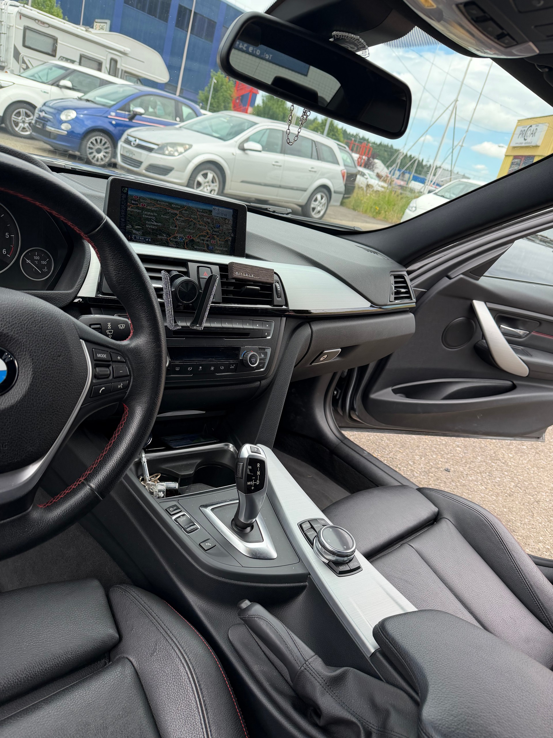 BMW 325d Steptronic-image-9