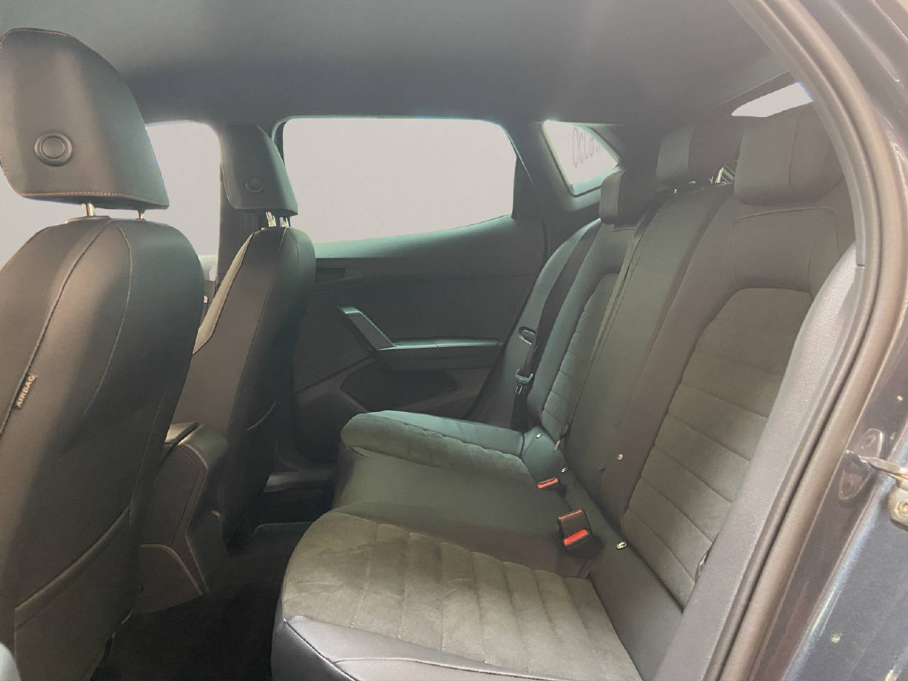 SEAT Ibiza 1.0 TSI 115 Move FR DSG-image-9