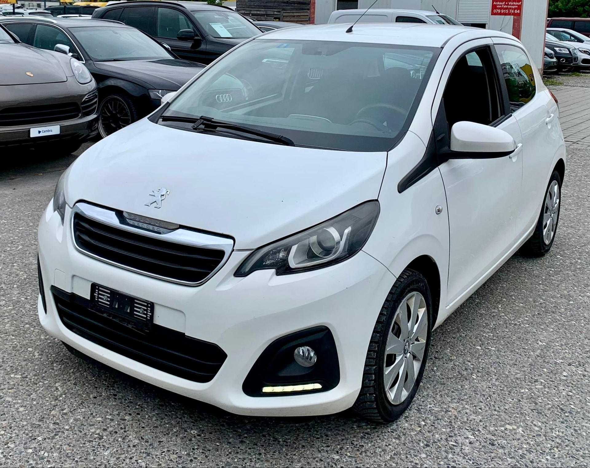 PEUGEOT 108 e-1.0 VTi Stop&Start Active Top (Klima * Radio CD * Multilenkrad * BO5)-image-0
