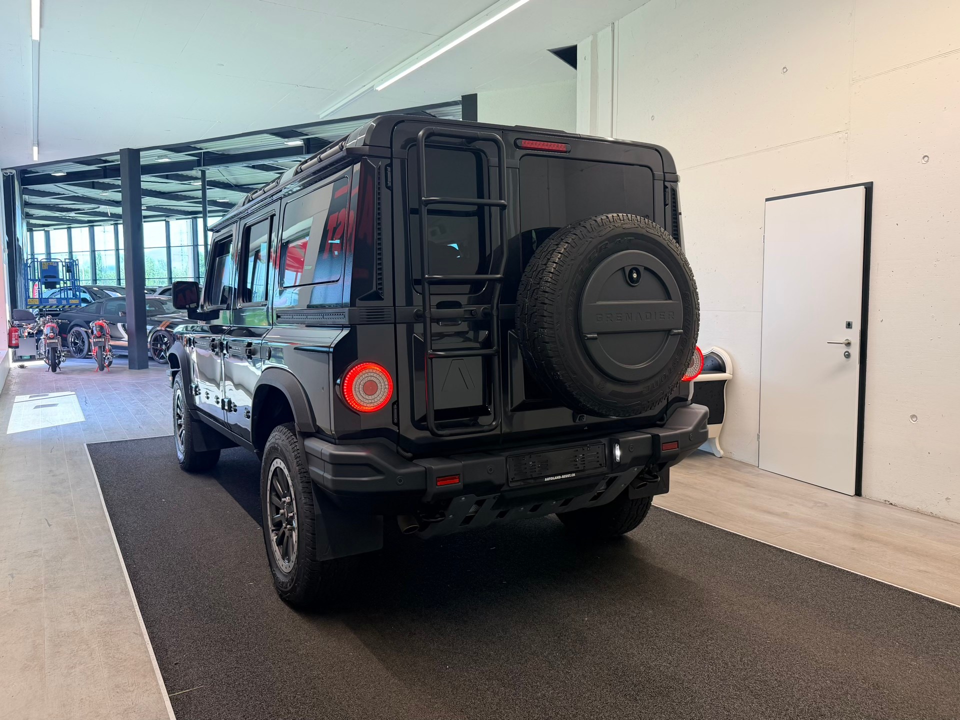 INEOS Grenadier 3.0 Fieldmaster Edition-image-6