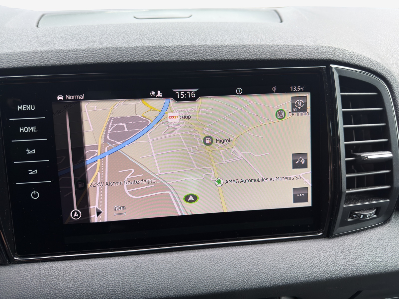 SKODA Karoq 2.0 TSI SportLine 4x4 DSG-image-14