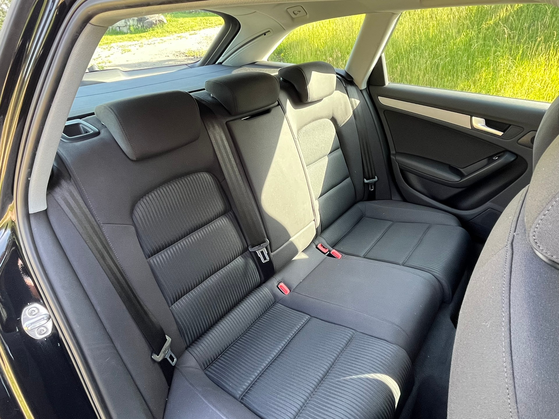 AUDI A4 Avant 1.8 TFSI multitronic-image-10