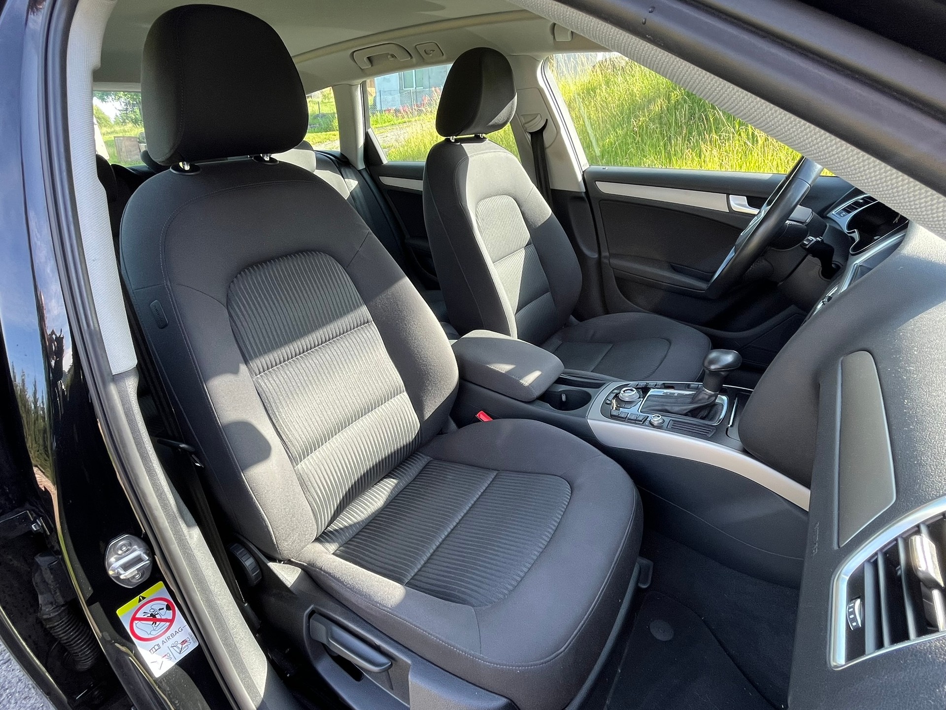 AUDI A4 Avant 1.8 TFSI multitronic-image-9