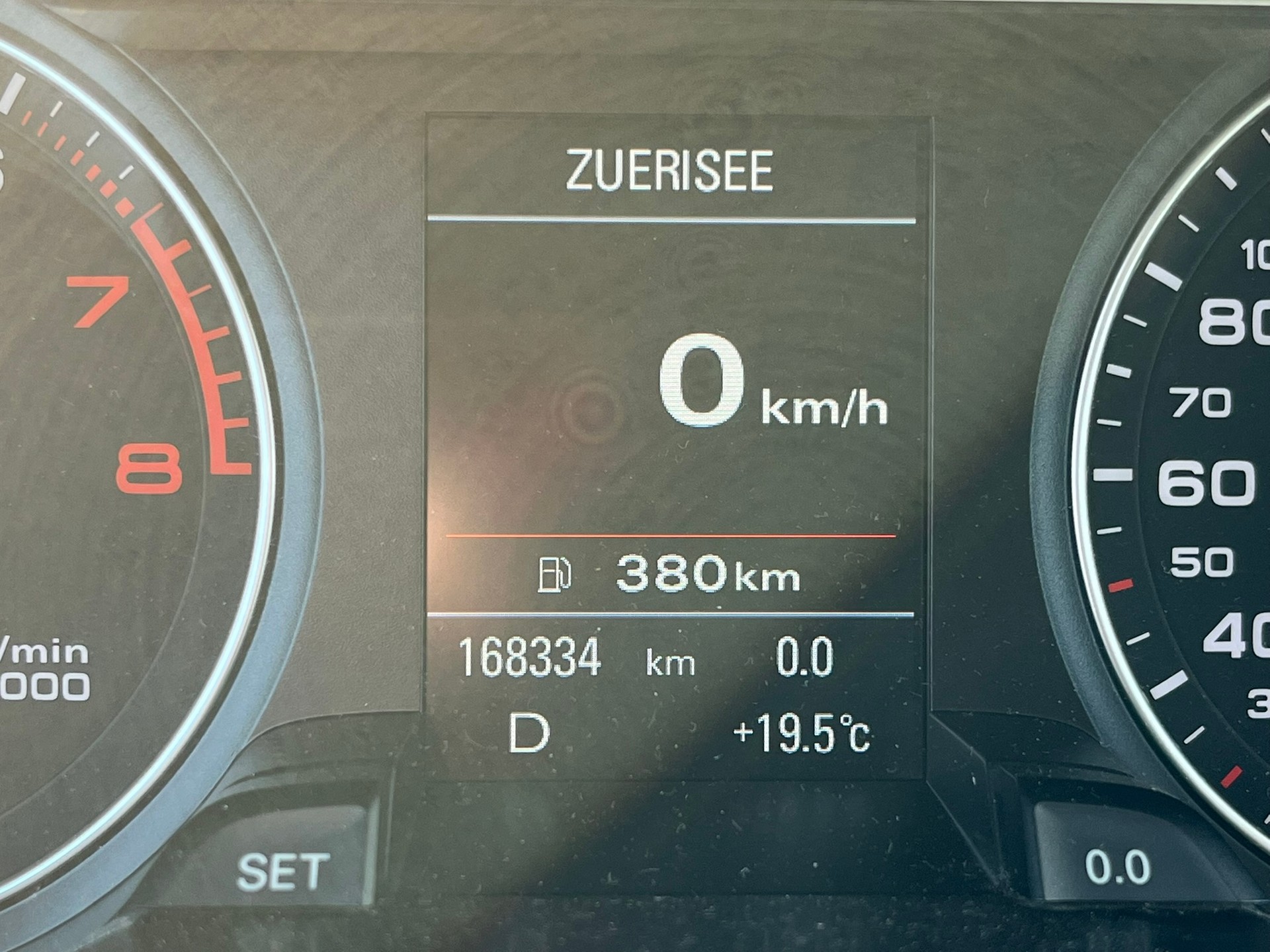 AUDI A4 Avant 1.8 TFSI multitronic-image-13