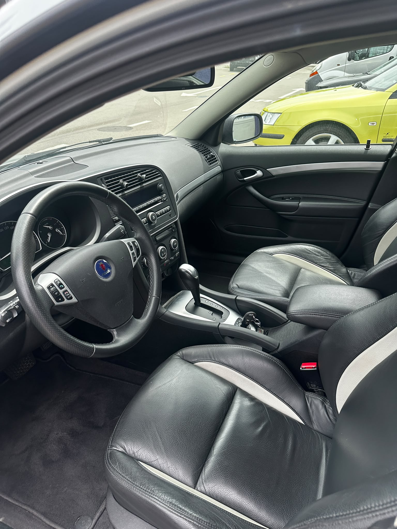 SAAB 9-3 2.0t BioPower Aero Automatic-image-5