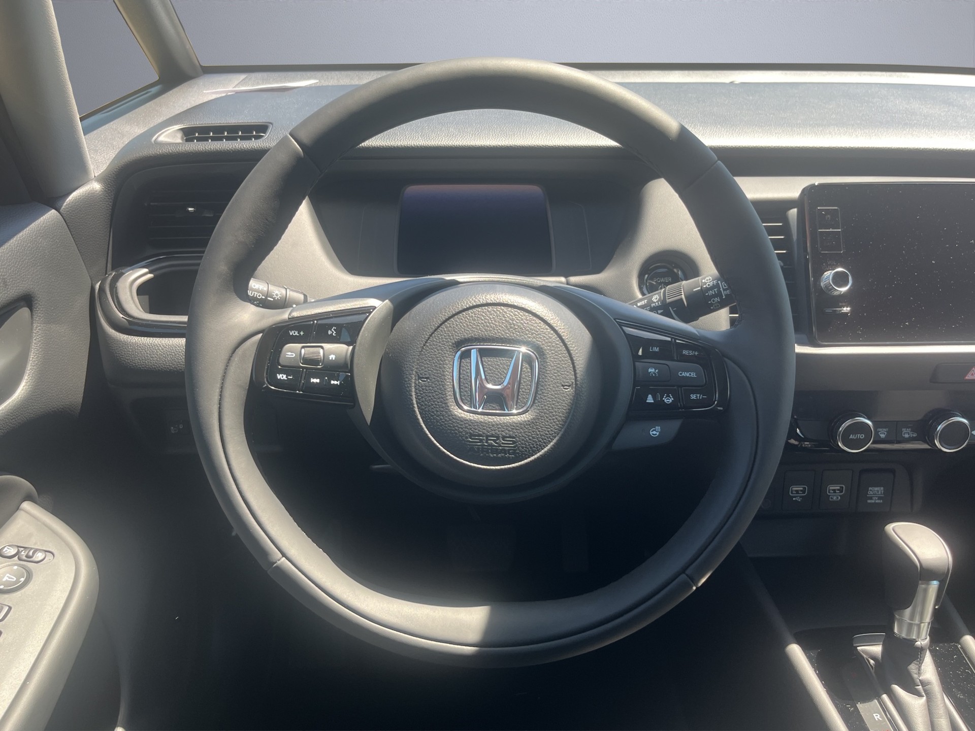 HONDA Jazz 1.5 i-MMD Advance-image-9