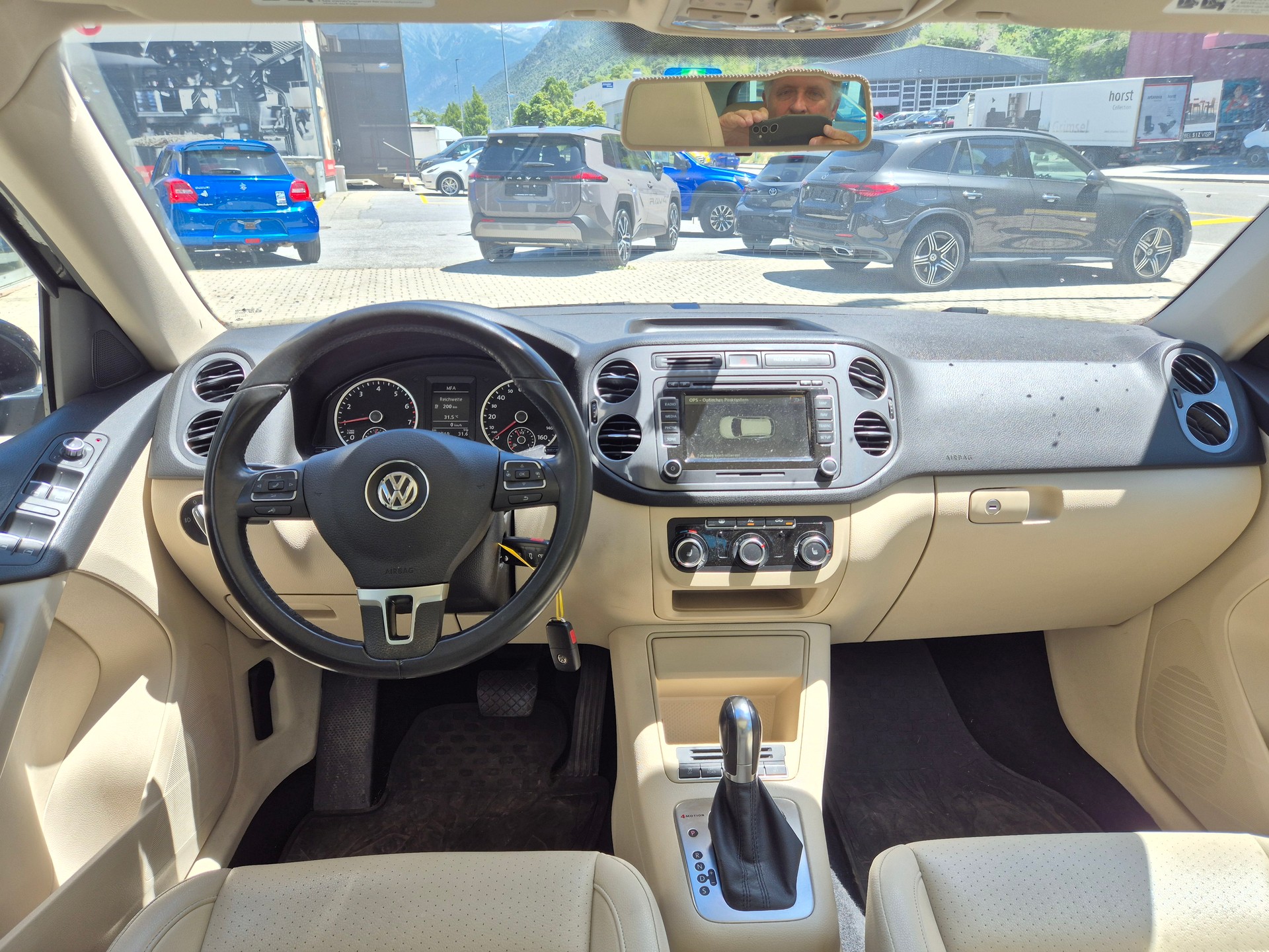 VW Tiguan 2.0 TSI Sport&Style DSG-image-4