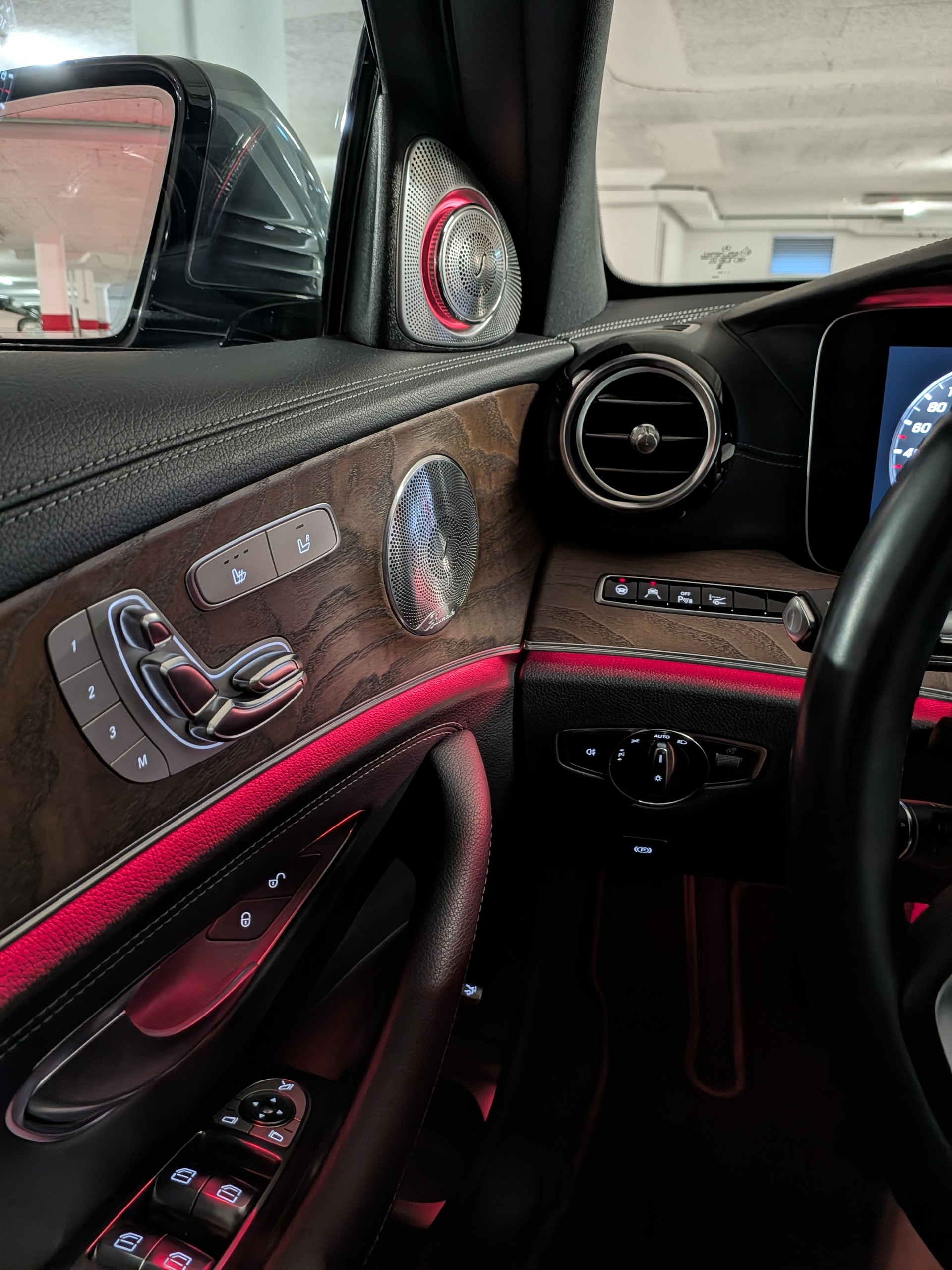 MERCEDES-BENZ E 220 d Exclusive-image-8