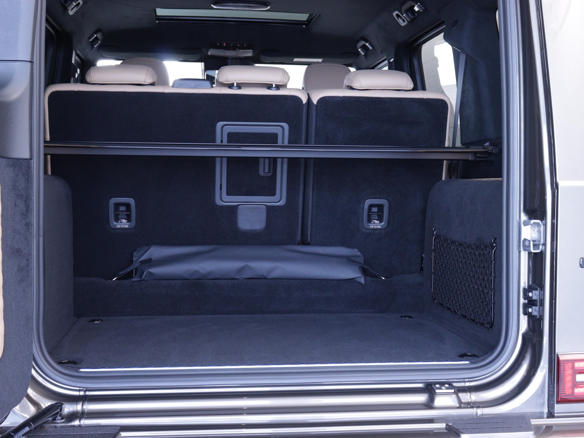 MERCEDES-BENZ G 63 AMG-image-4