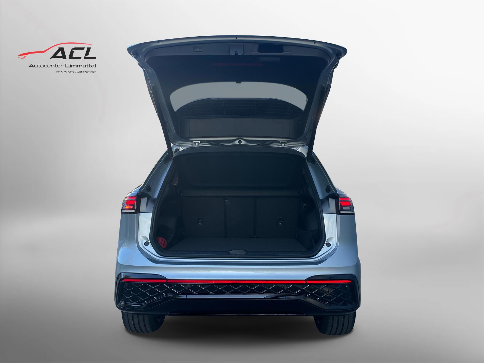 VW Tiguan R-Line UNITED 2.0TSI 204PS 4Motion DSG-image-10
