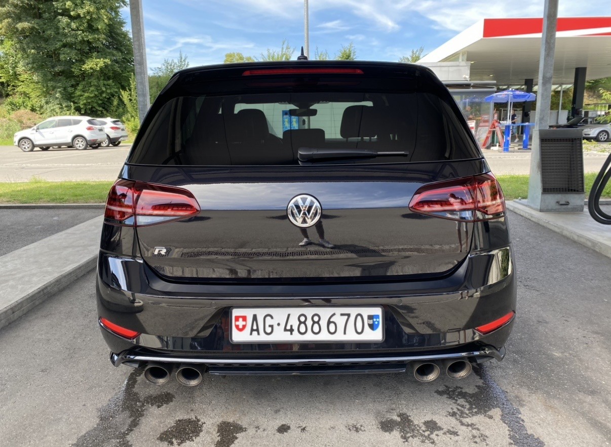 VW Golf 2.0 TSI R 310 DSG 4motion-image-3