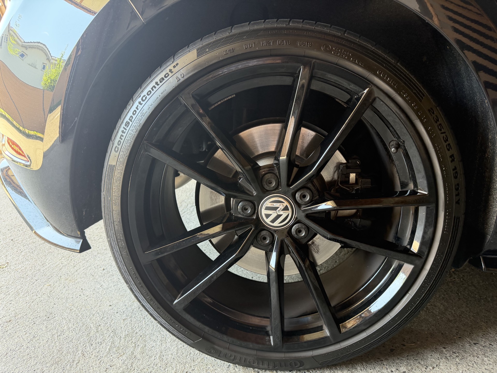 VW Golf 2.0 TSI R 310 DSG 4motion-image-8