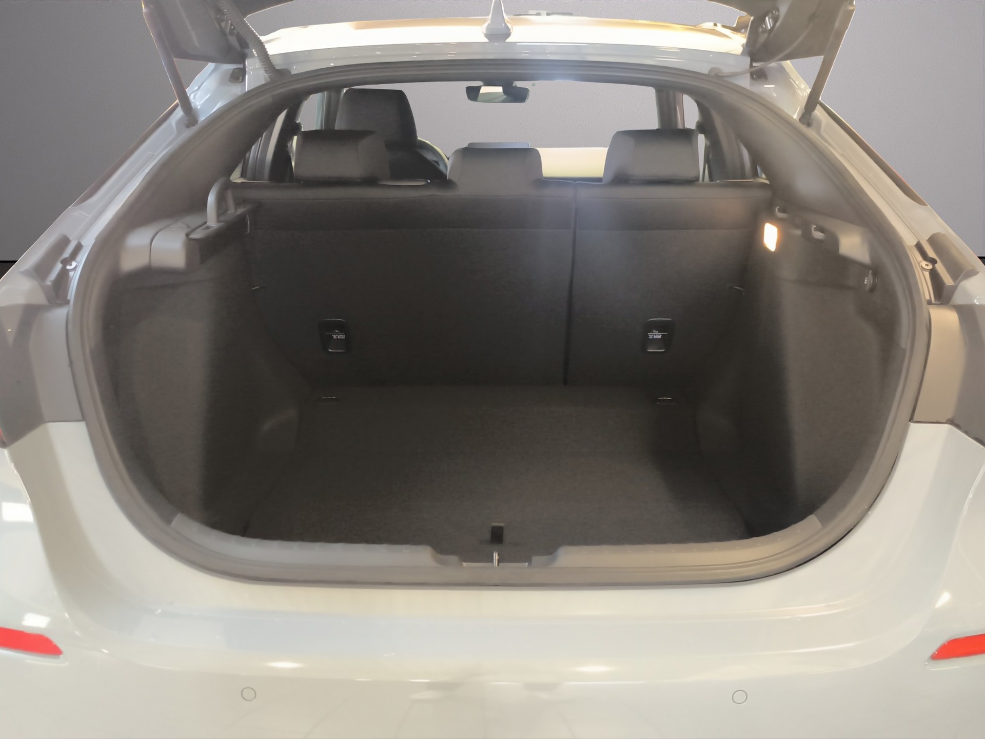 HONDA Civic 2.0 i-MMD Elegance-image-12