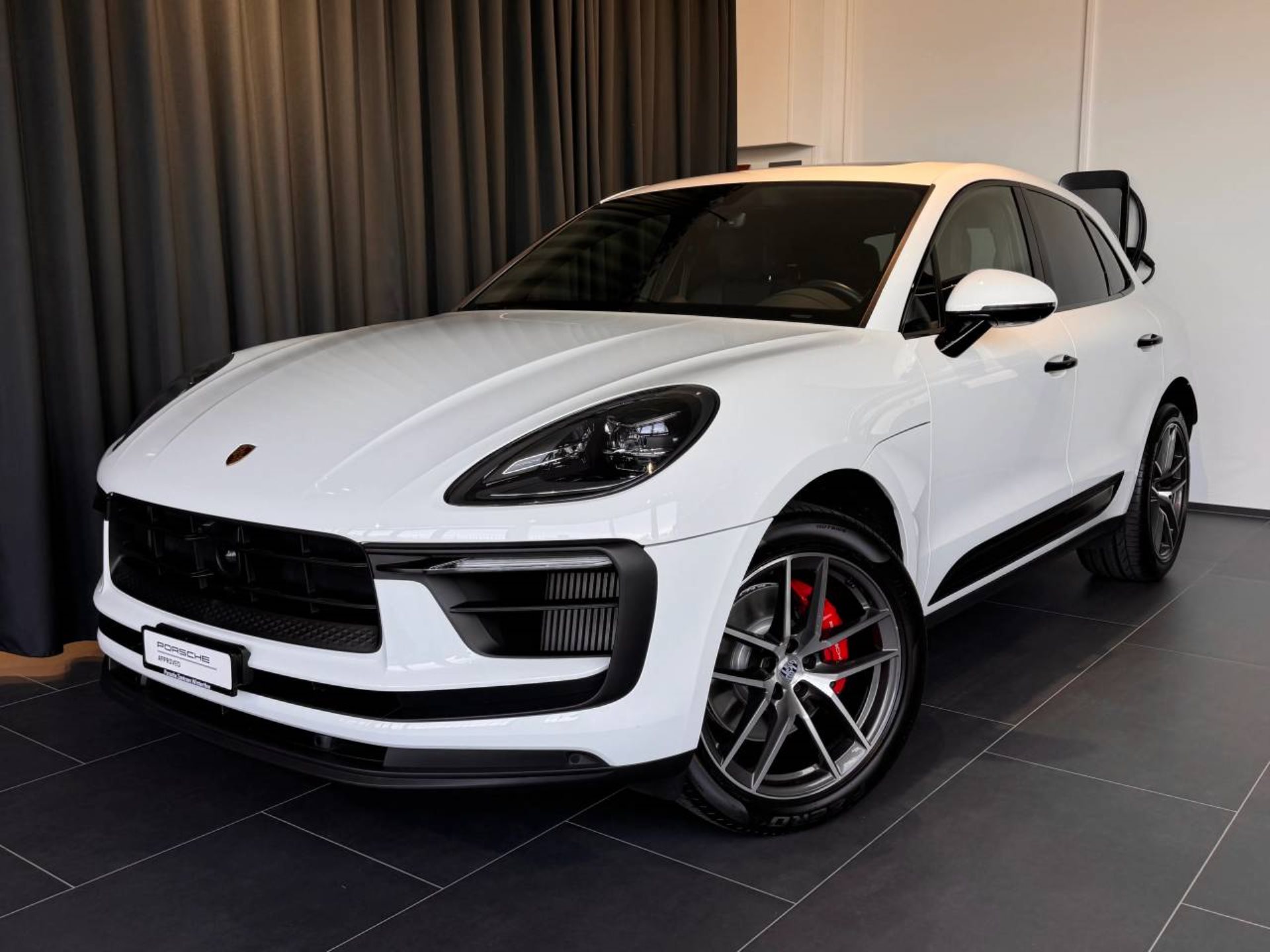 PORSCHE Macan S