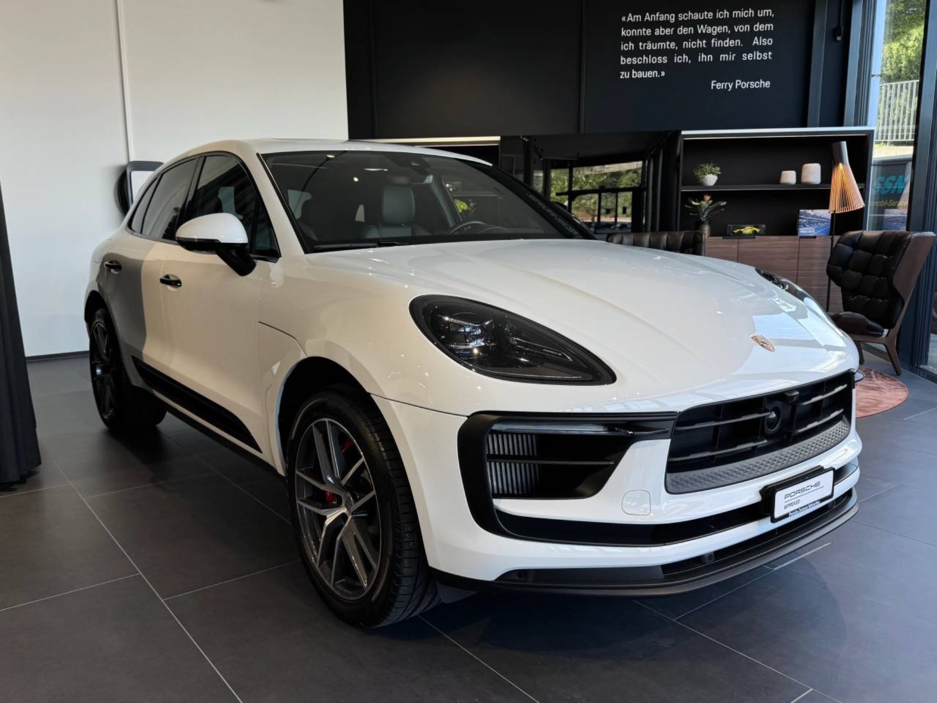 PORSCHE Macan S-image-8