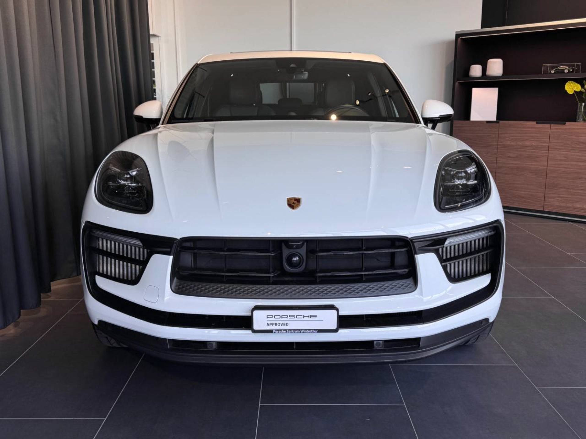 PORSCHE Macan S-image-9