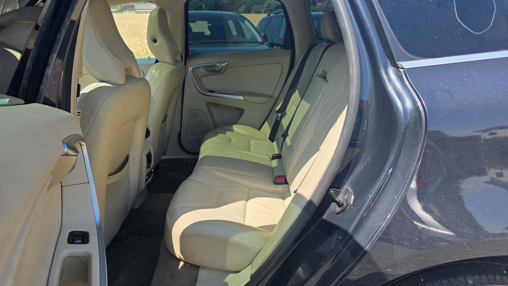 VOLVO XC60 T6 AWD Summum Geartronic-image-9