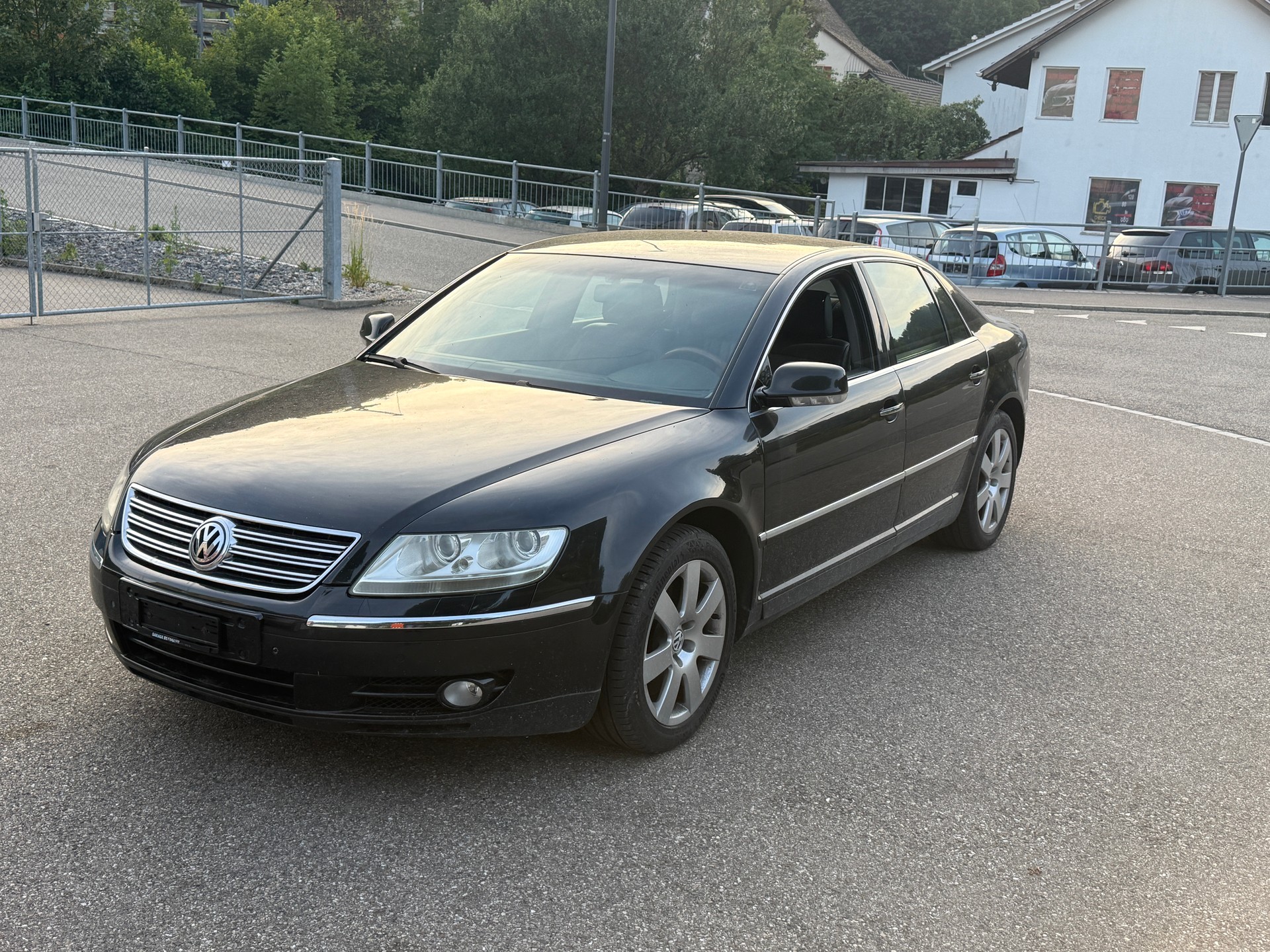 VW Phaeton 3.2 V6 4Motion-image-1