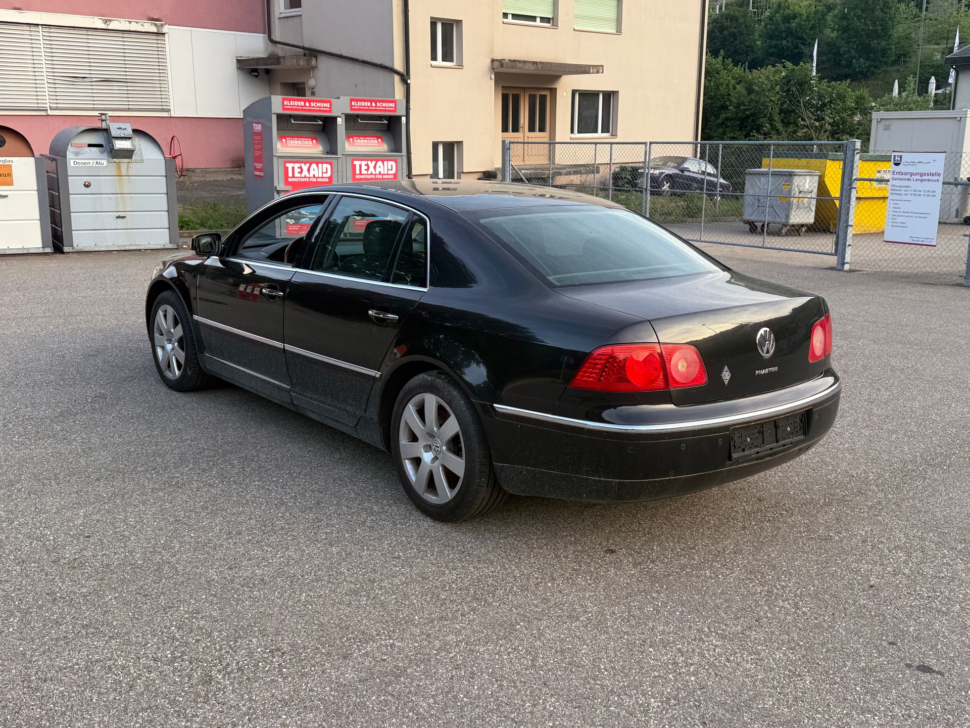 VW Phaeton 3.2 V6 4Motion-image-3