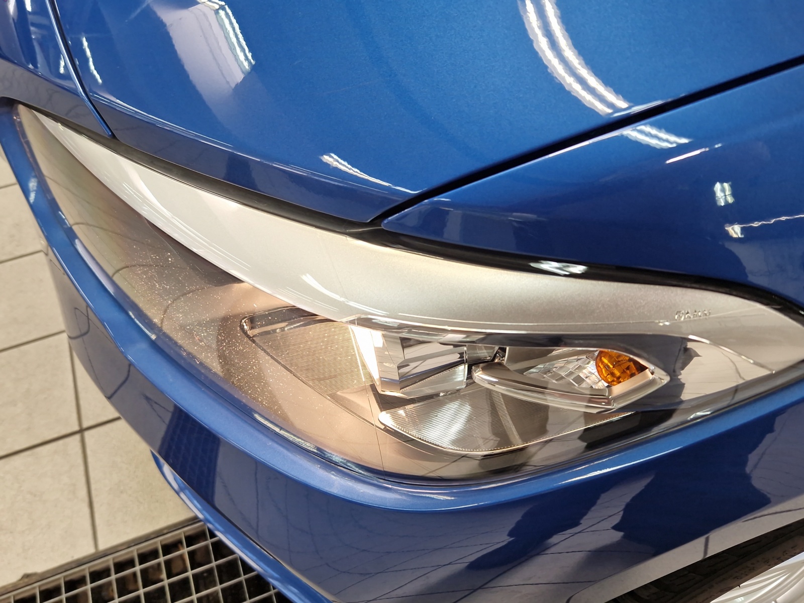 BMW 1er Reihe F20 120d xDrive SAG-image-13