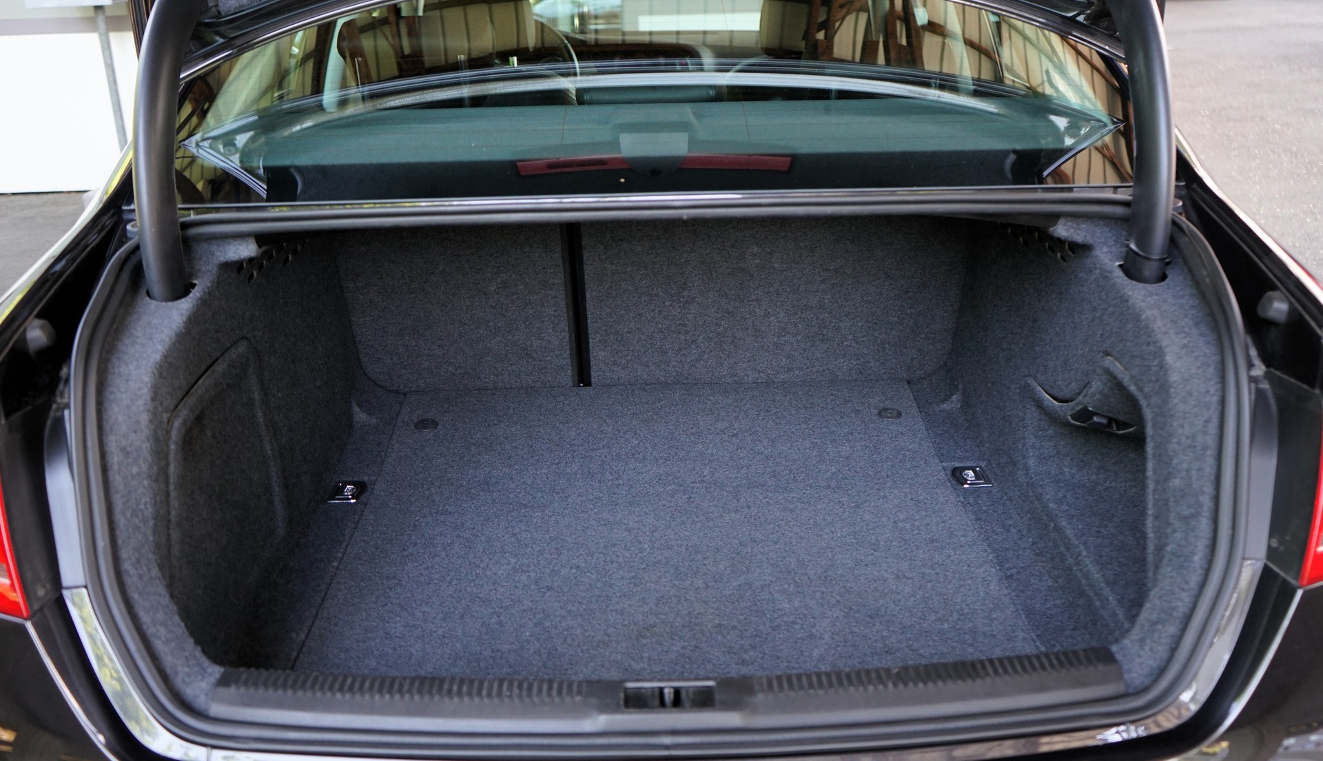 AUDI A4 Limousine 2.0 TDI-image-6