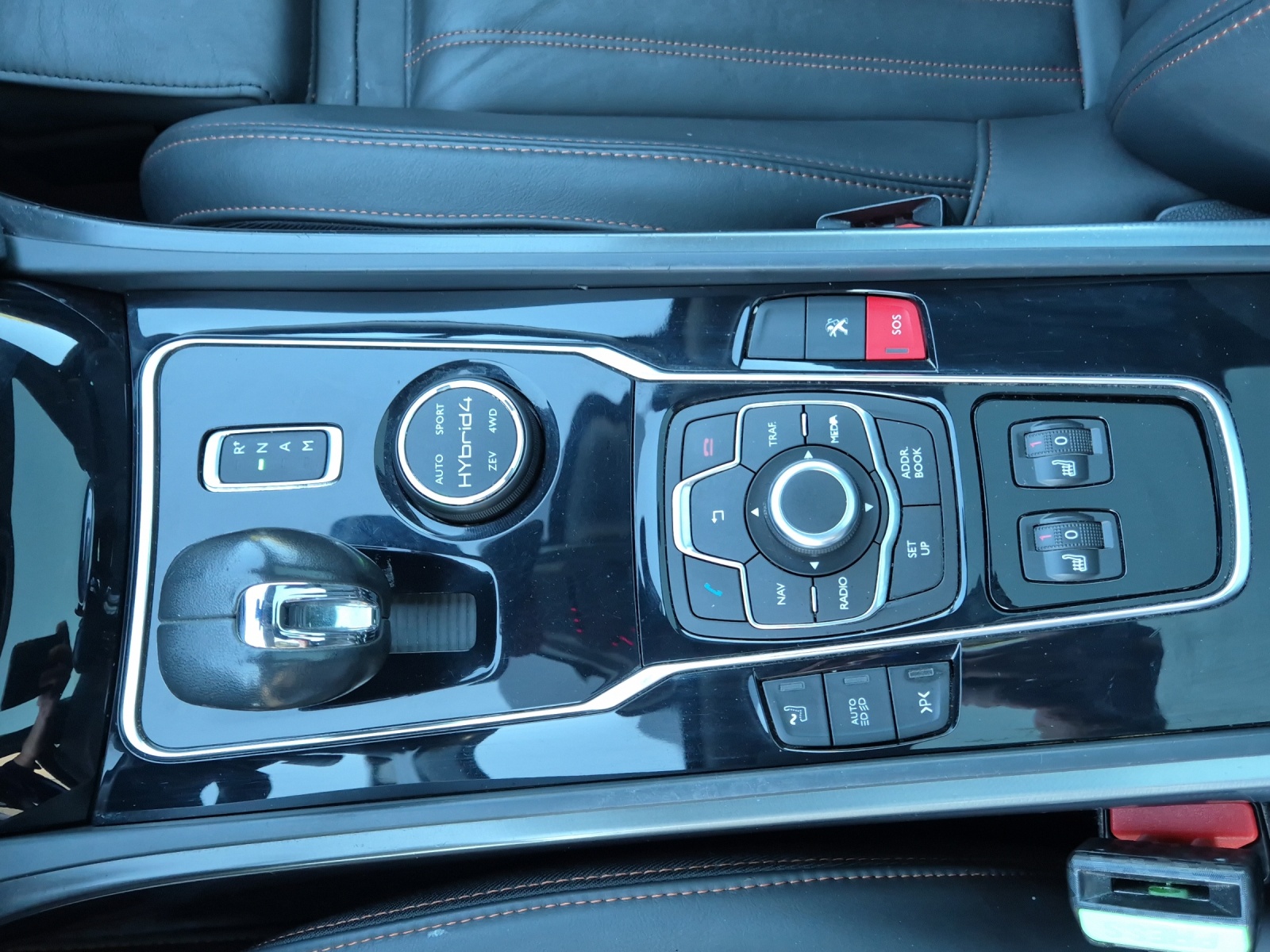 PEUGEOT 508 RXH 2.0 HDI Hybrid4 EGS6-image-11