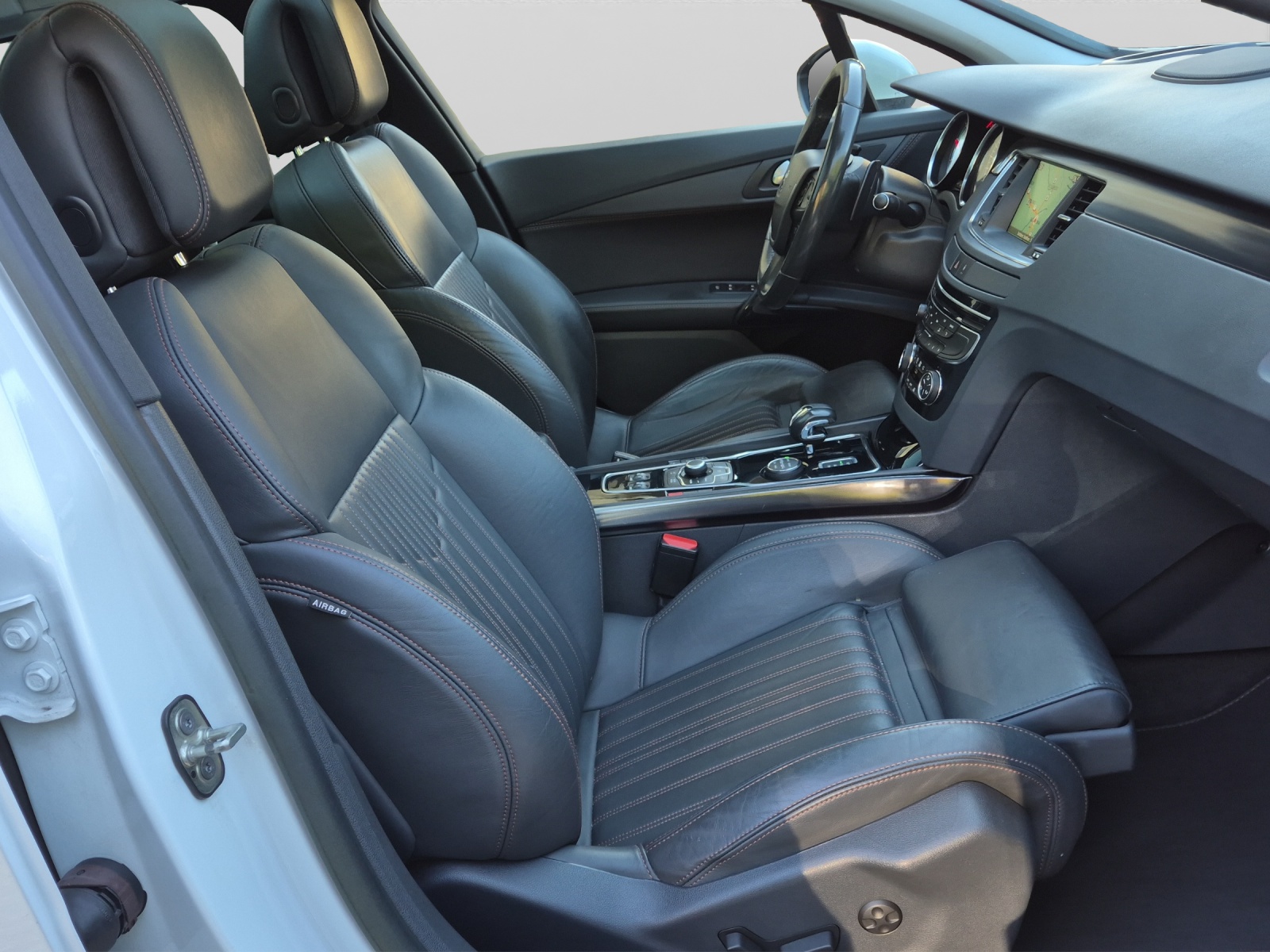PEUGEOT 508 RXH 2.0 HDI Hybrid4 EGS6-image-13