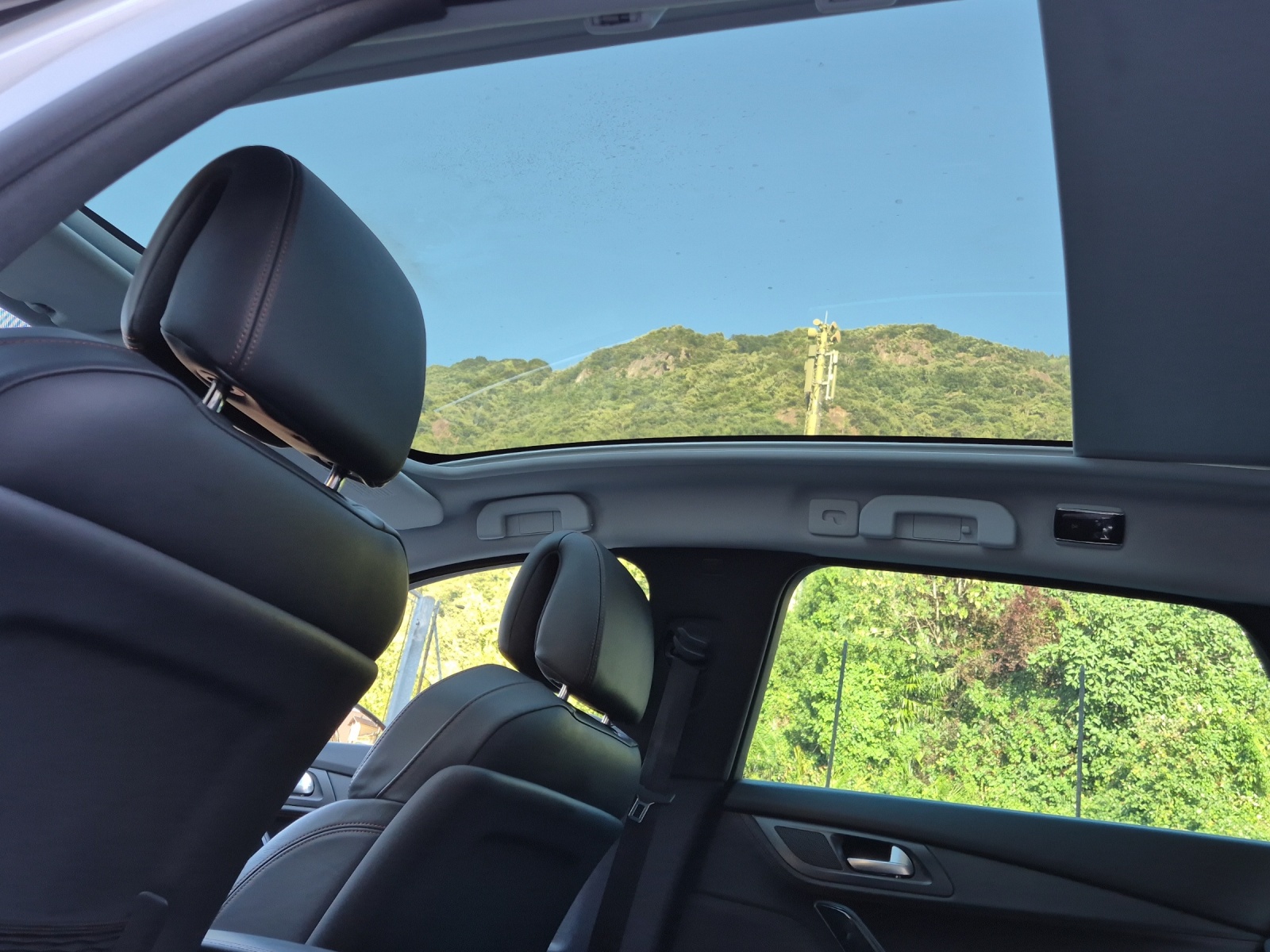 PEUGEOT 508 RXH 2.0 HDI Hybrid4 EGS6-image-10