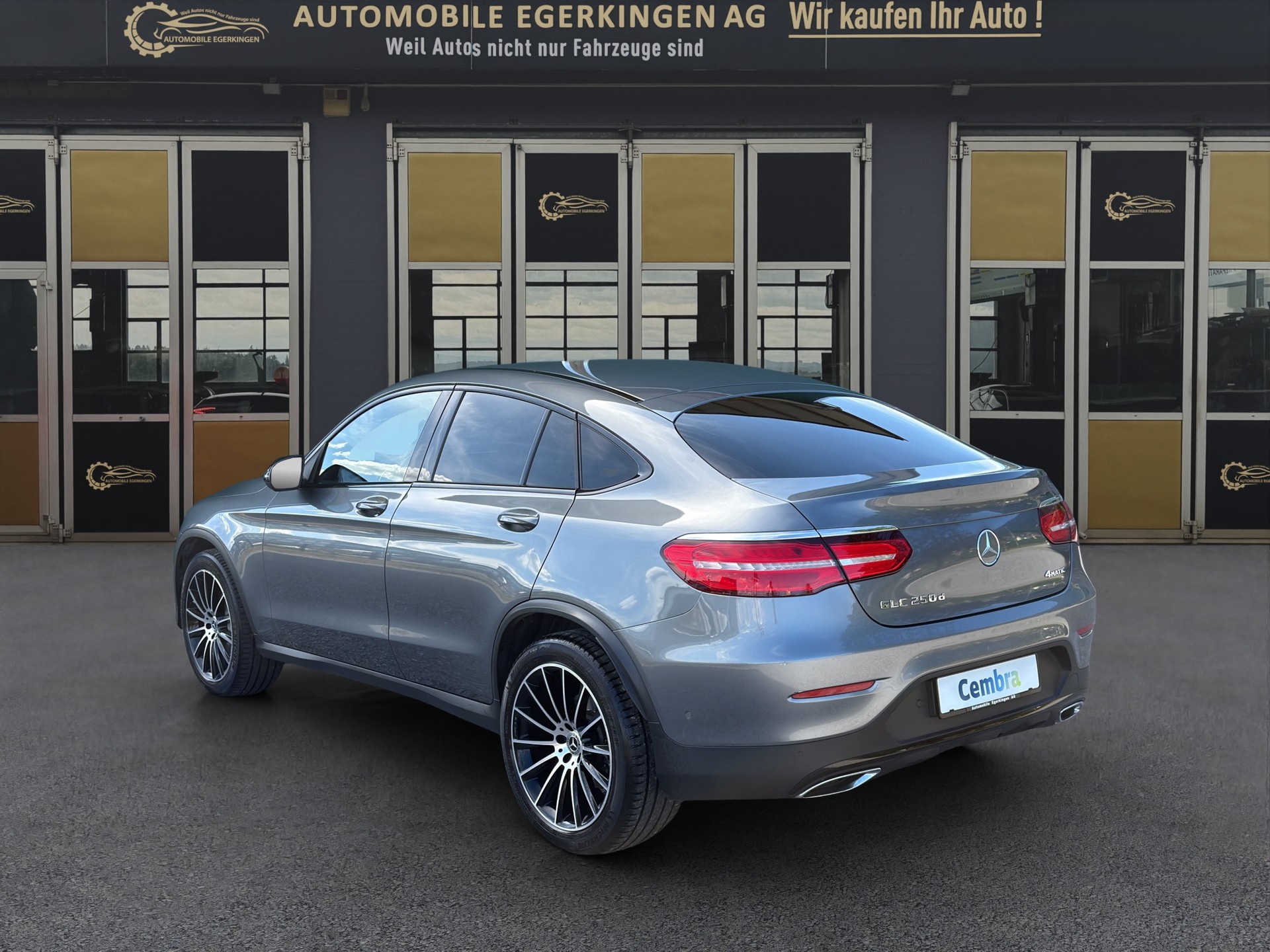 MERCEDES-BENZ GLC 250 d AMG Line 4m Coupé-image-6