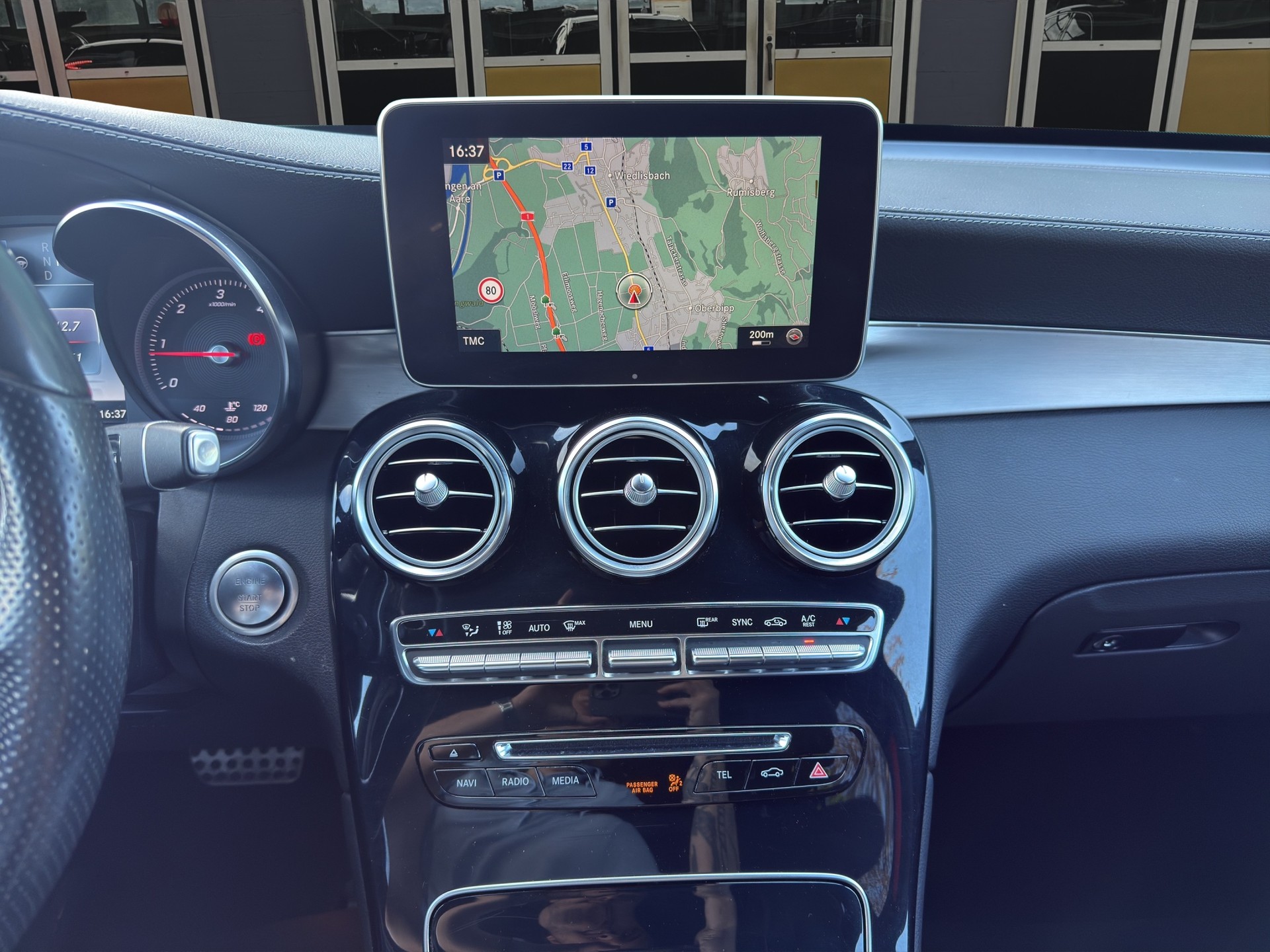 MERCEDES-BENZ GLC 250 d AMG Line 4m Coupé-image-14