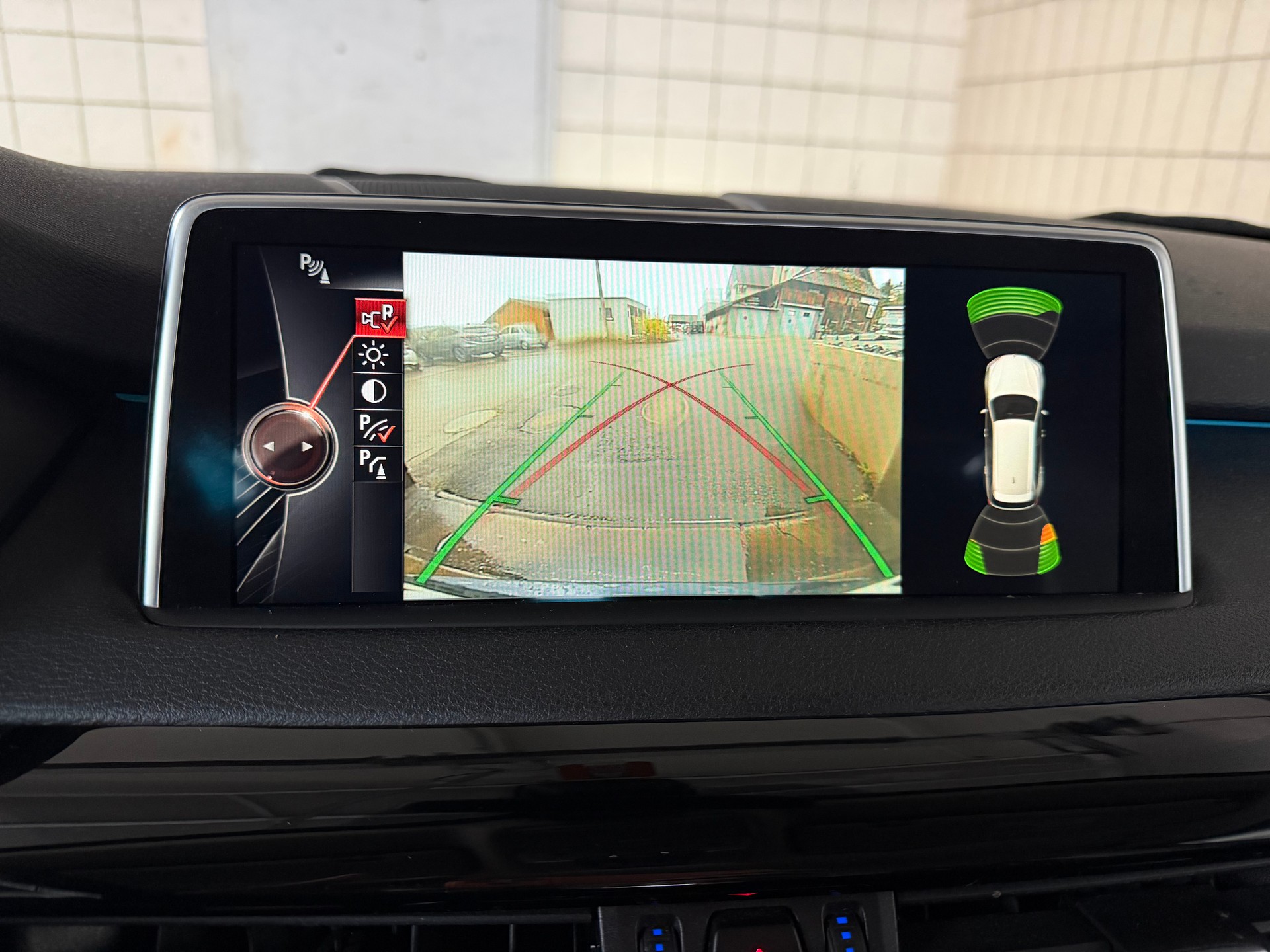 BMW X5 xDrive 25d Steptronic-image-19