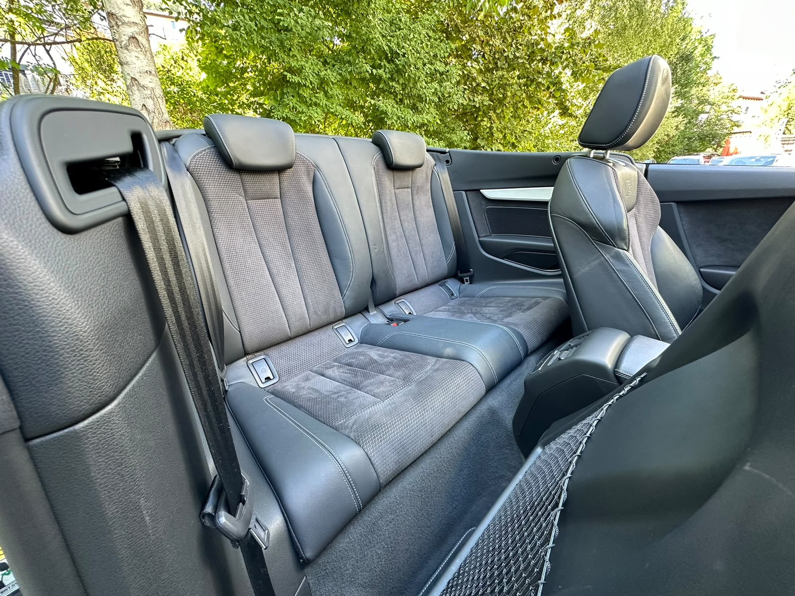 AUDI S5 Cabriolet 3.0 TFSI quattro tiptronic-image-22