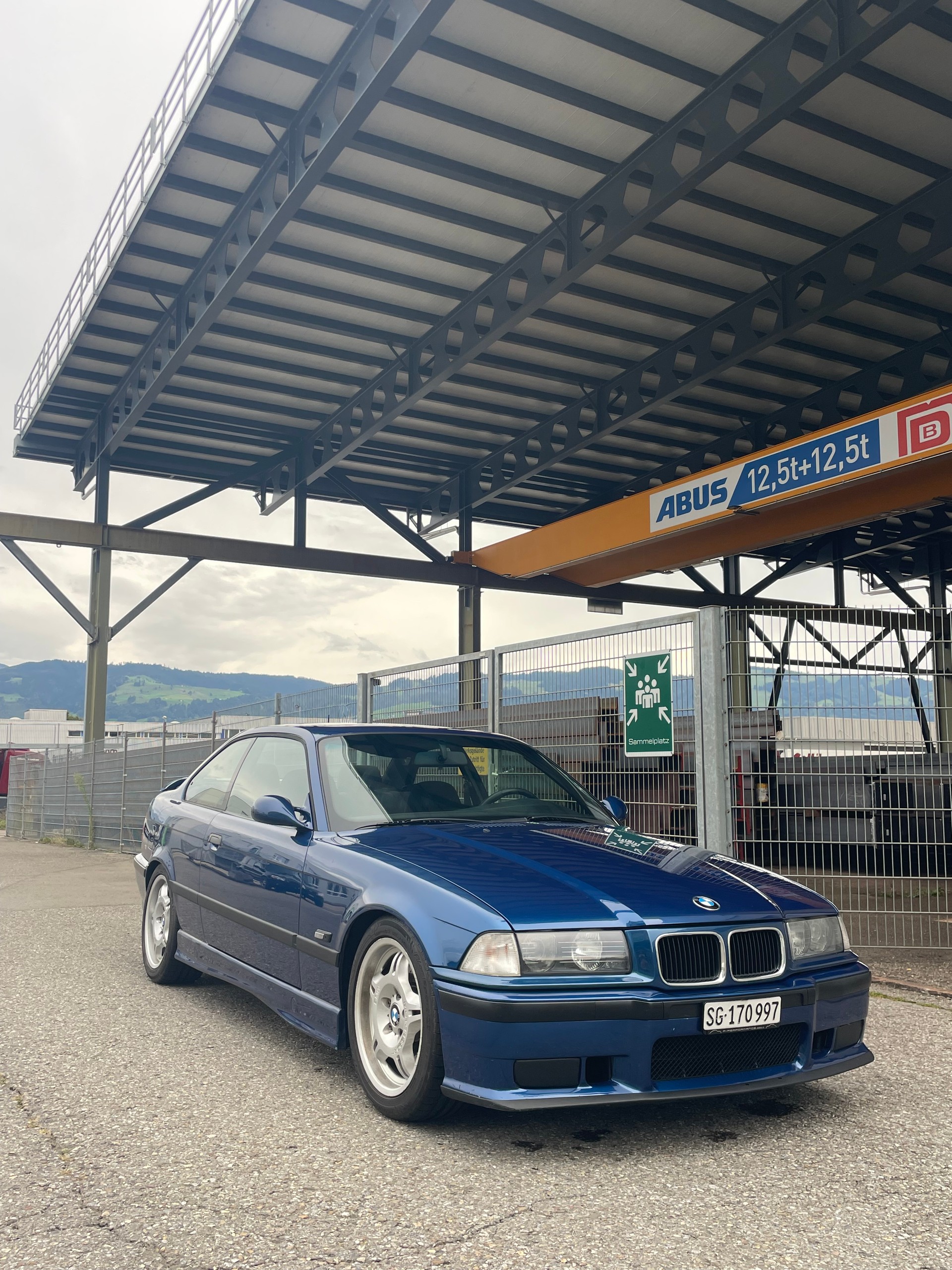 BMW M3 E36 Coupé-image-4