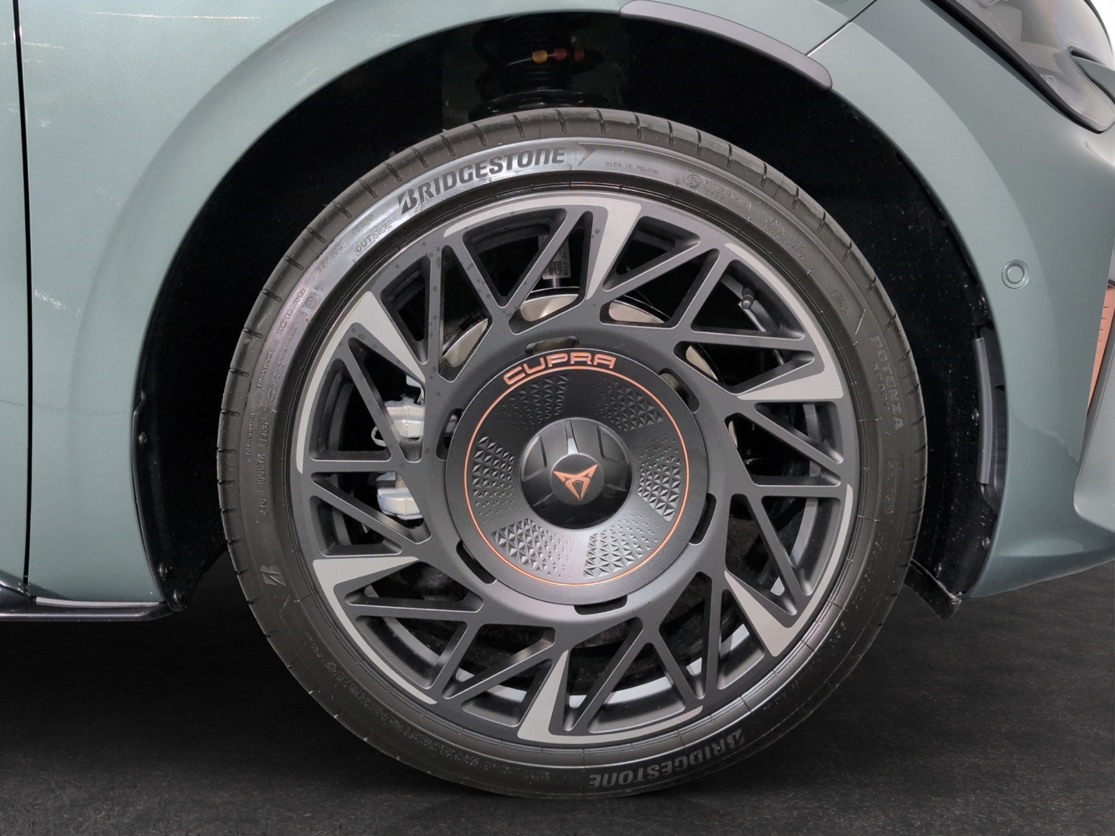 CUPRA Born 79 kWh Prime-image-4