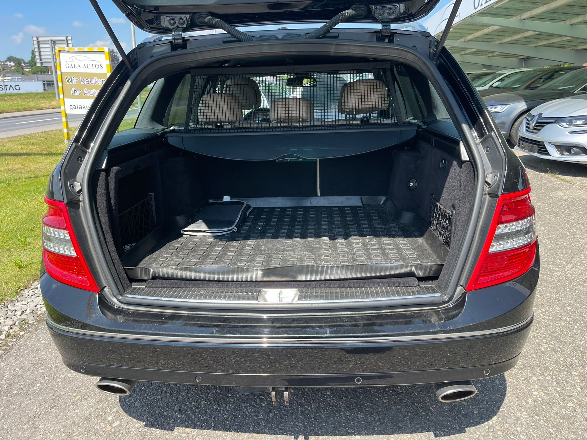 MERCEDES-BENZ C 300 (280 Classic) 7G-Tronic-image-11