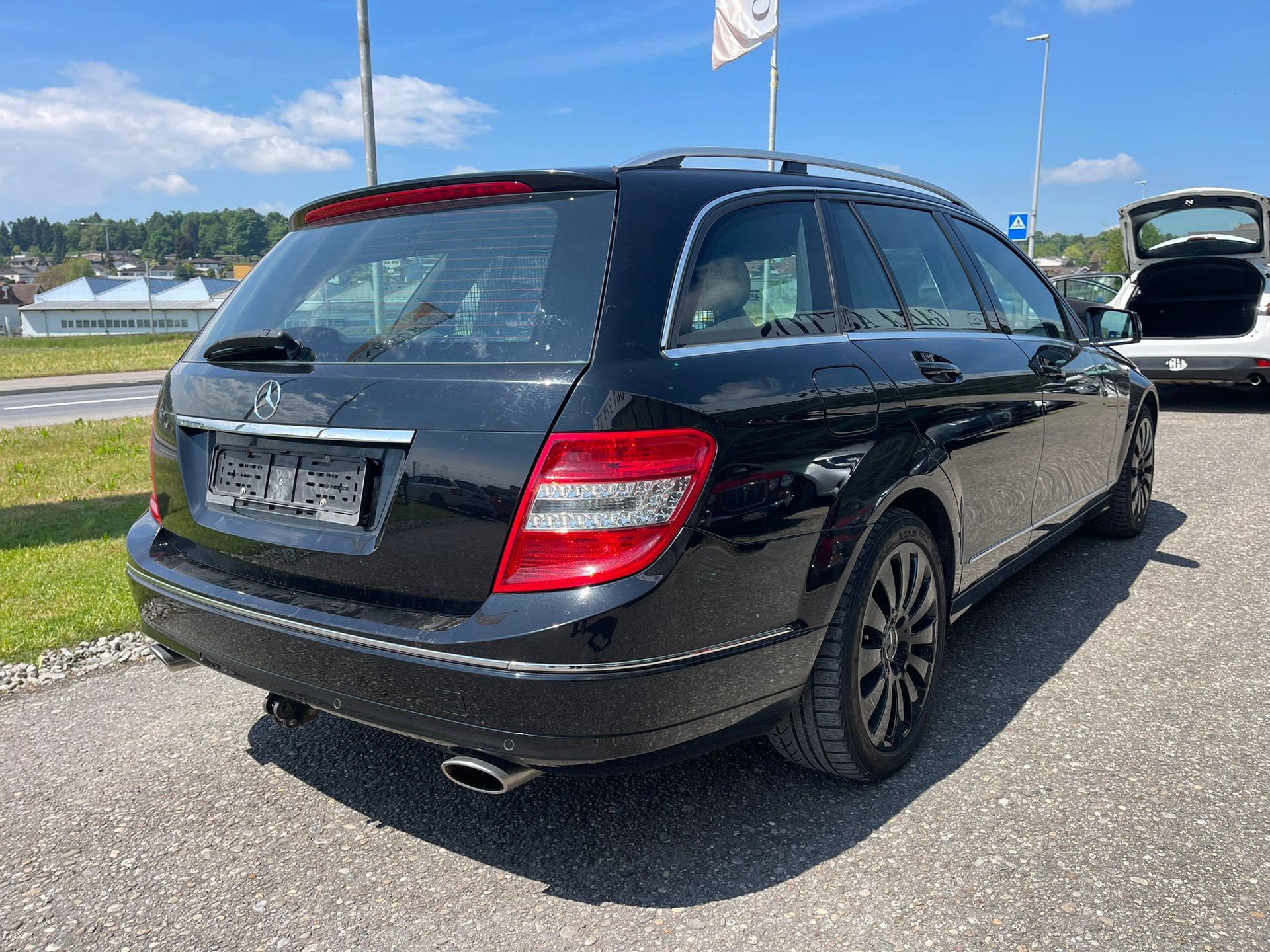 MERCEDES-BENZ C 300 (280 Classic) 7G-Tronic-image-3