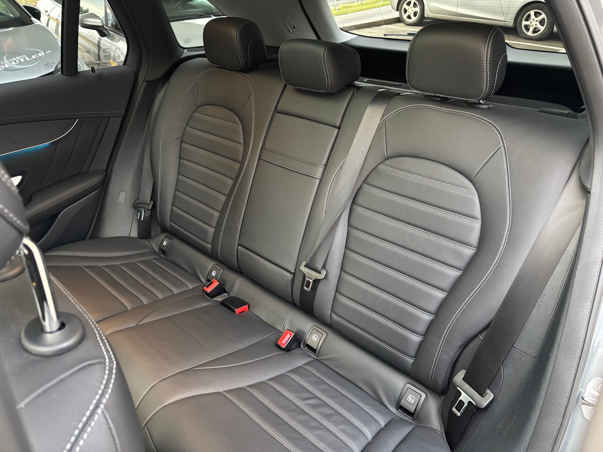 MERCEDES-BENZ GLC 300 d AMG Line 4Matic 9G-Tronic mit AHK-image-7