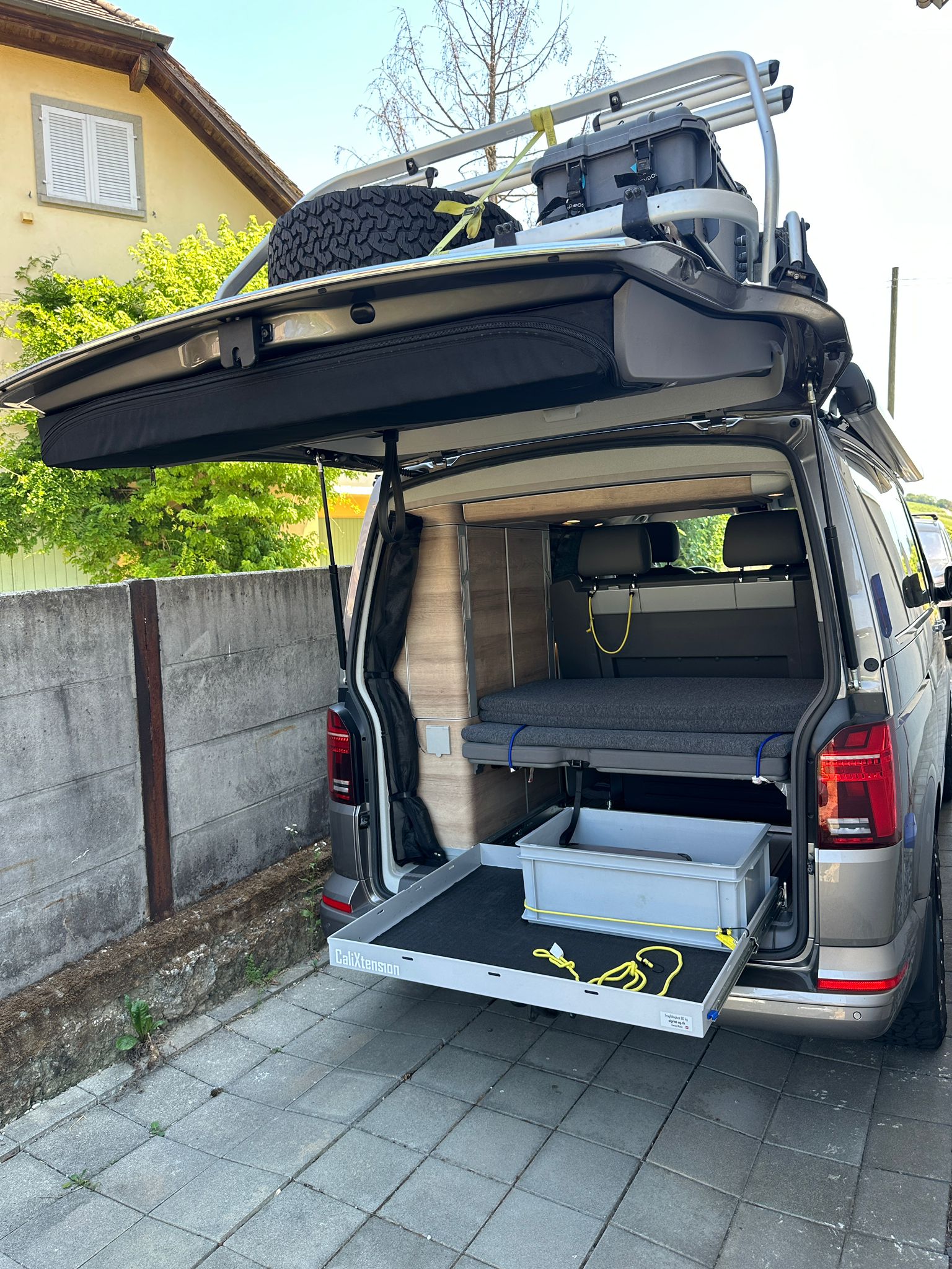 VW T6.1 Multivan 2.0 Bi-TDI Family 4Motion DSG-image-3