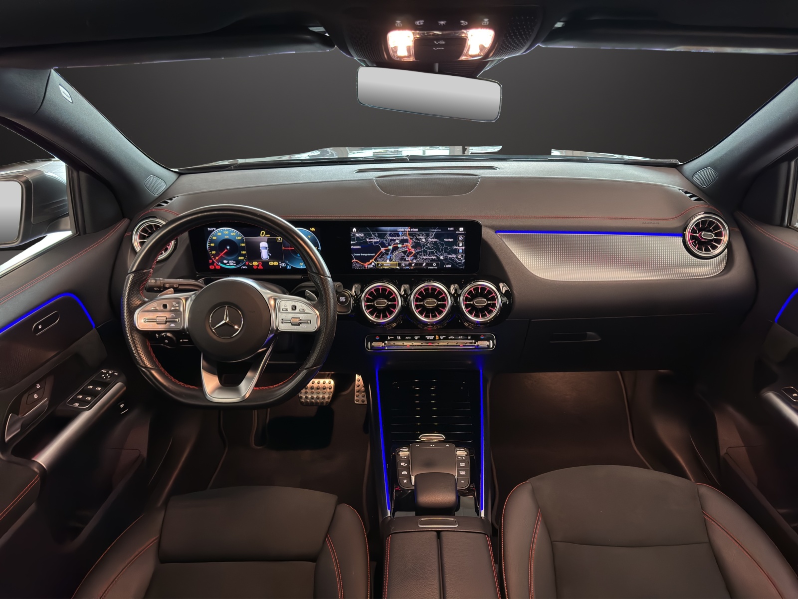 MERCEDES-BENZ EQA 300 AMG Line 4Matic-image-9