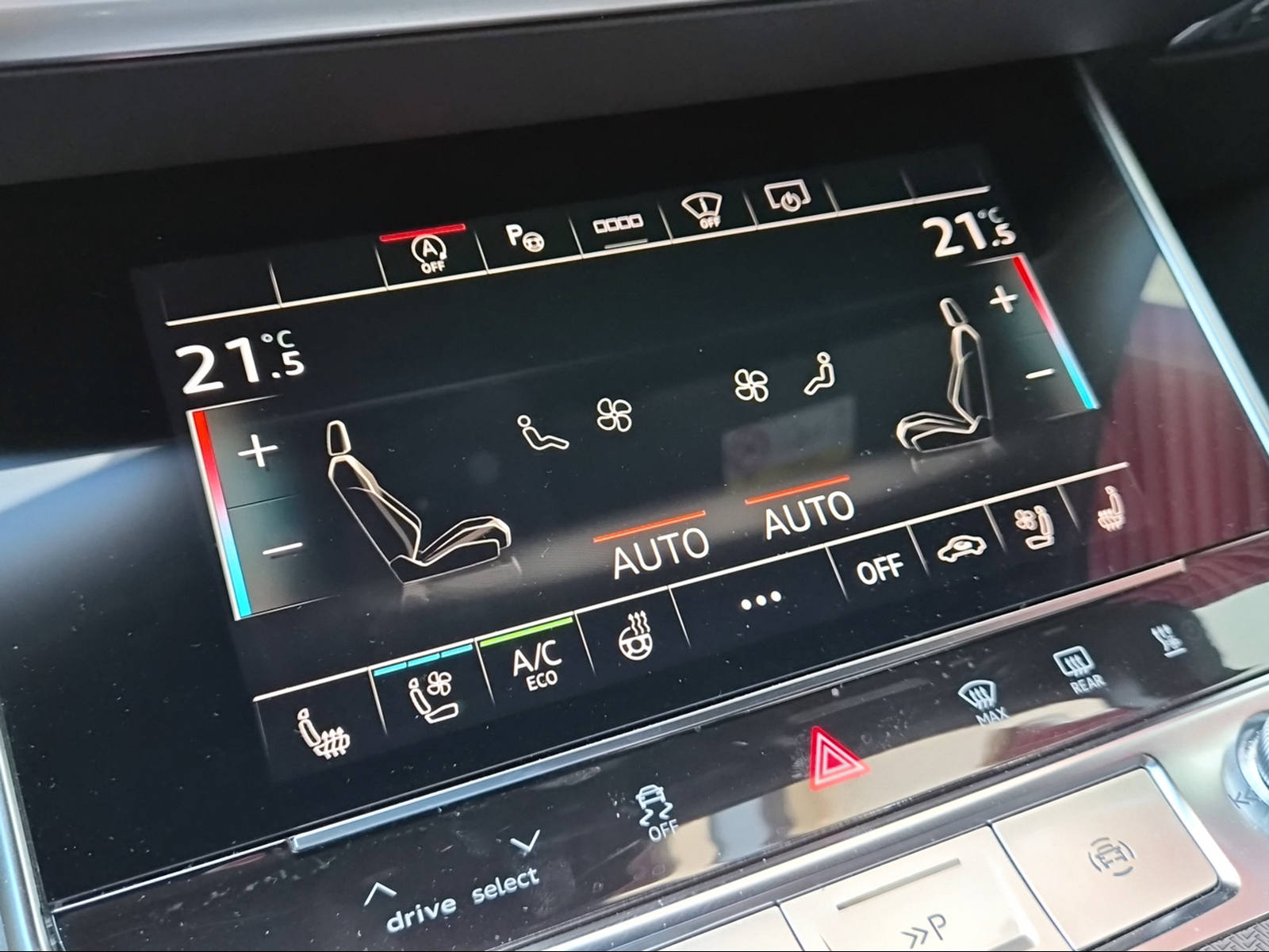 AUDI RS6 Avant 4.0 TFSI V8 quattro Mythosschwarz Metallic-image-15