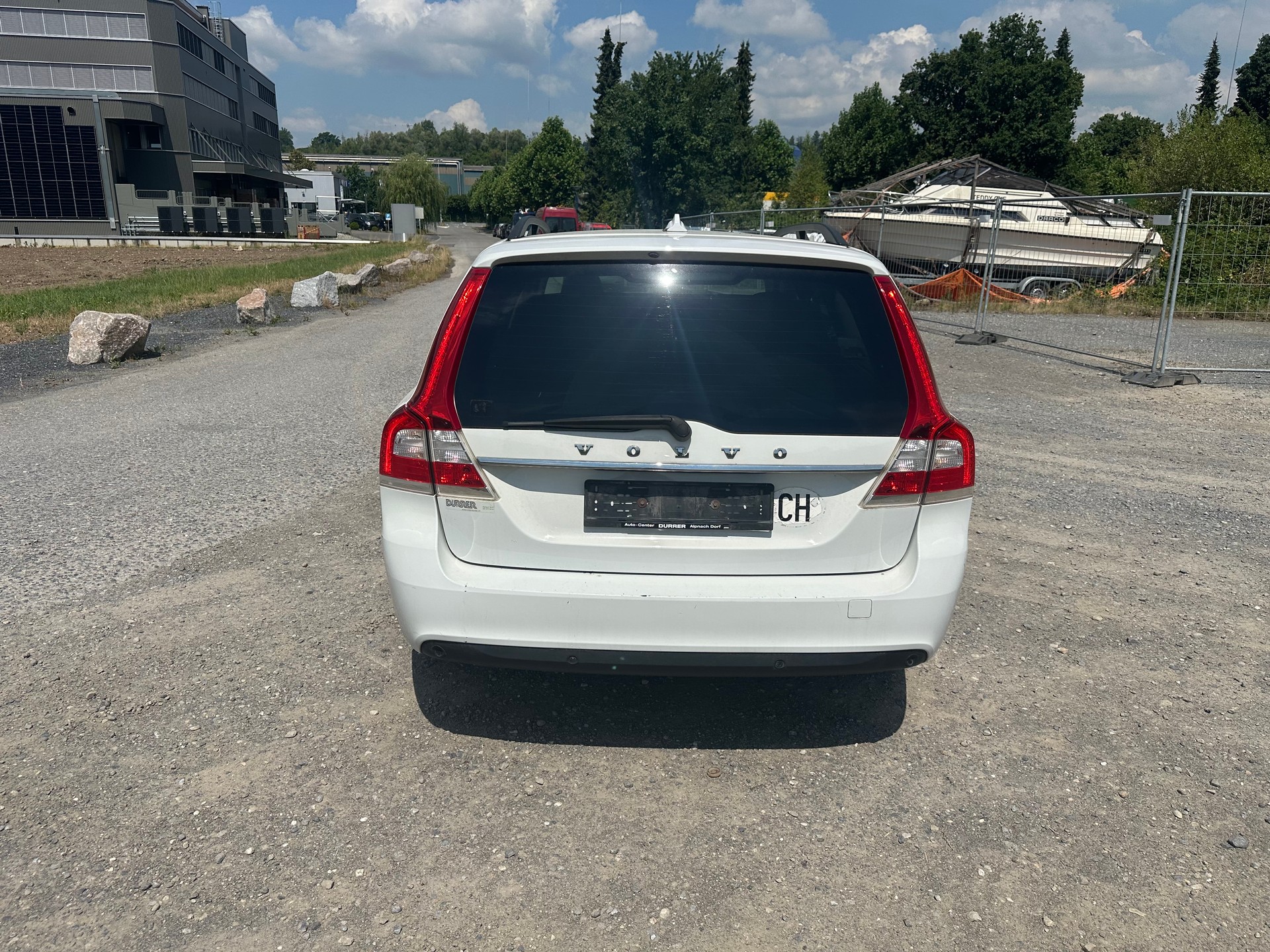 VOLVO V70 D3 Summum Dynamic Edition-image-6