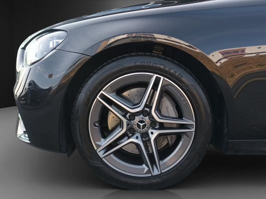 MERCEDES-BENZ E 200 T 4M AMG Line-image-5