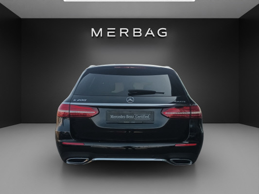 MERCEDES-BENZ E 200 T 4M AMG Line-image-3