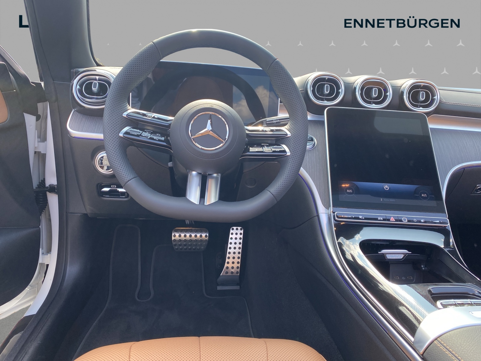 MERCEDES-BENZ CLE 200 Cabrio 4Matic 9G-Tronic-image-9