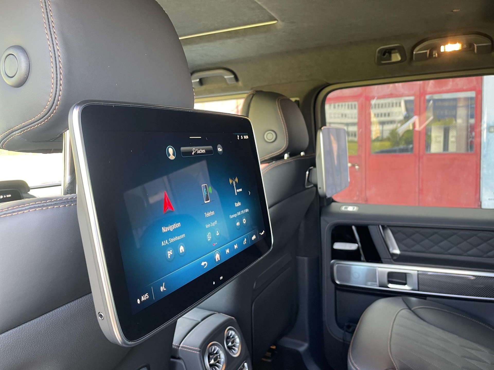 MERCEDES-BENZ G 63 AMG-image-19