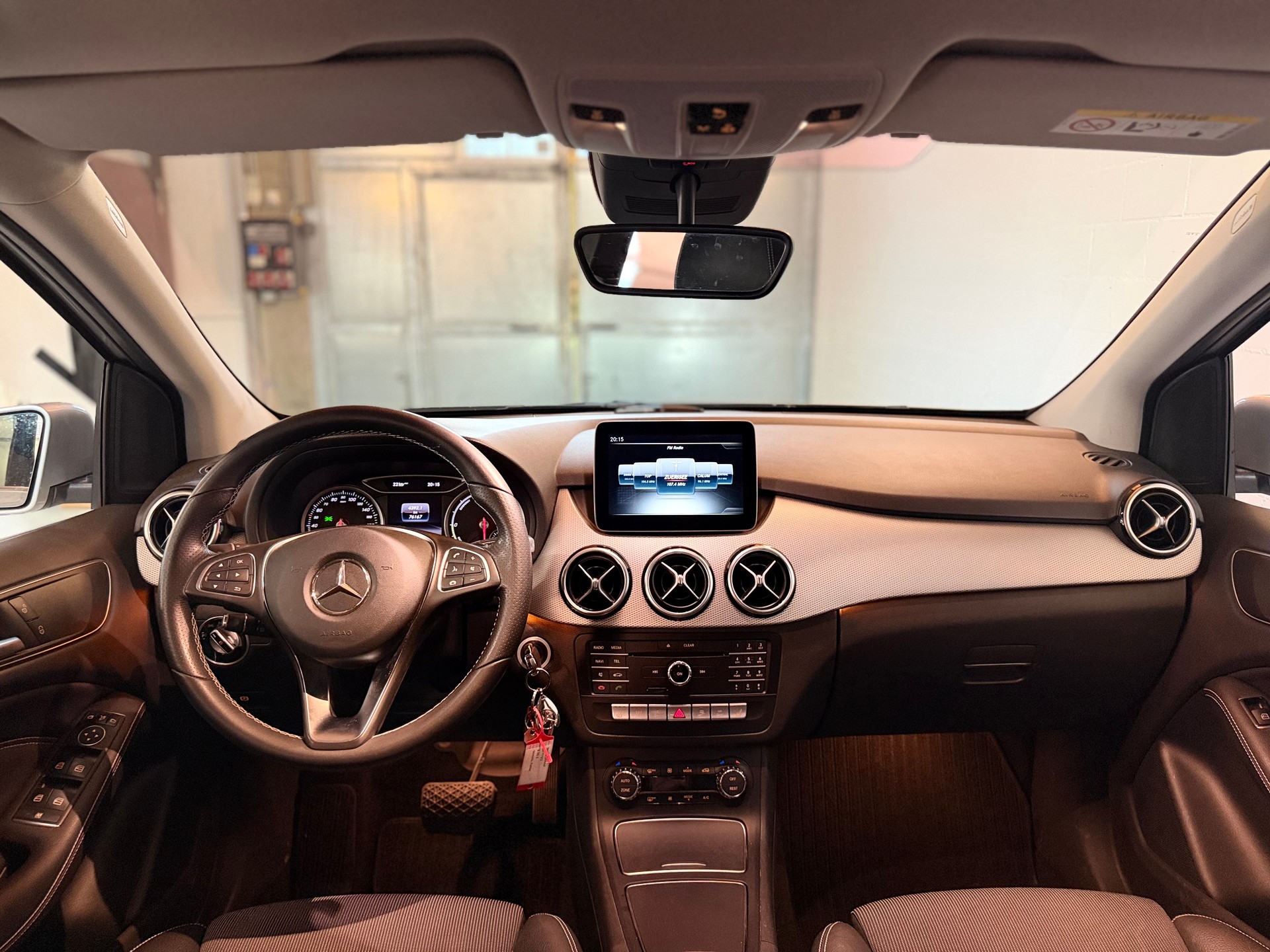 MERCEDES-BENZ B Electric Drive-image-12
