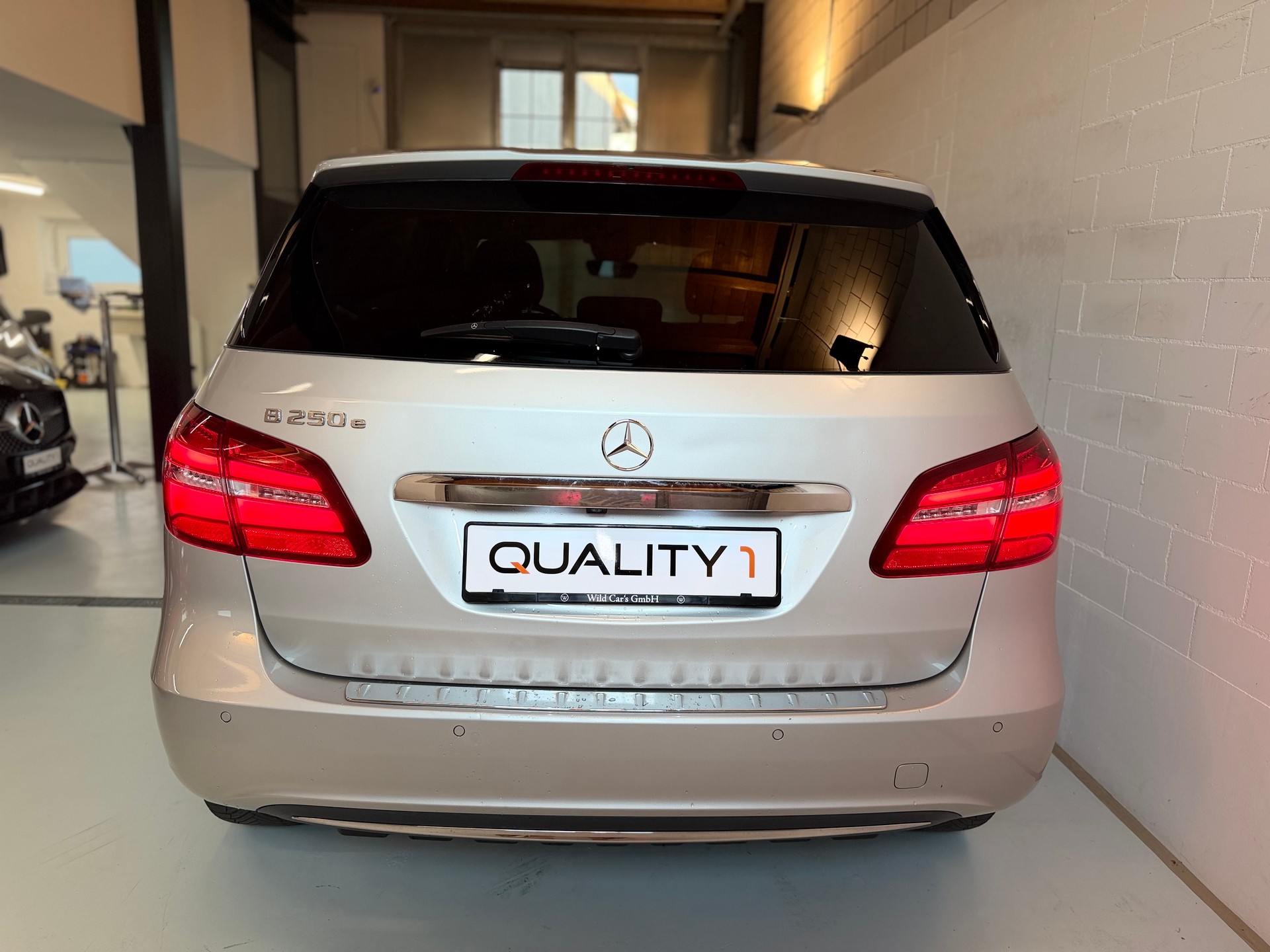 MERCEDES-BENZ B Electric Drive-image-5