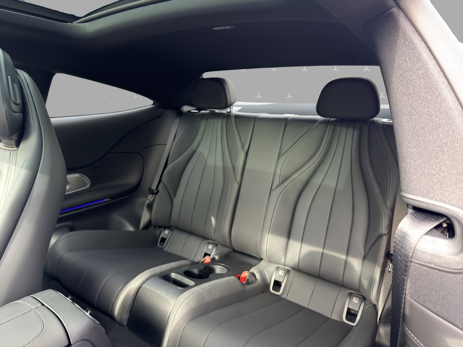 MERCEDES-BENZ CLE 200 Coupé 4Matic 9G-Tronic-image-13