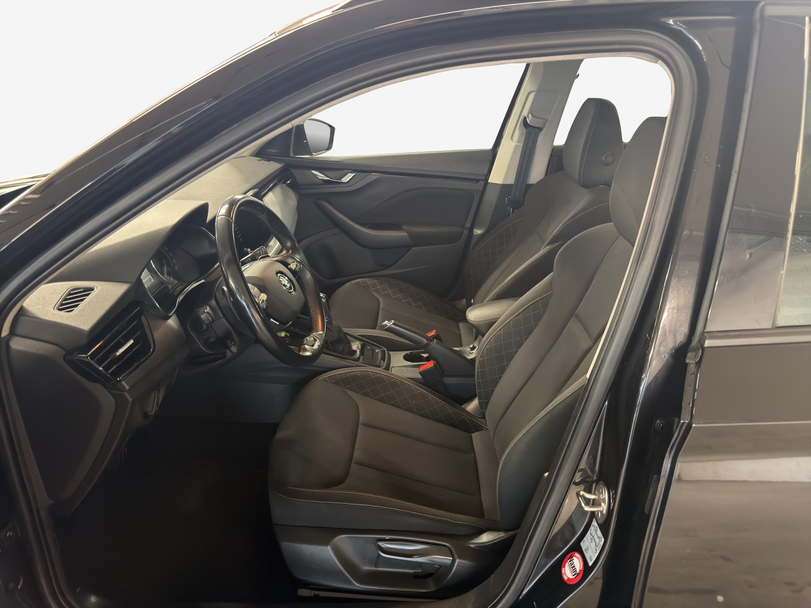 SKODA Kamiq 1.0 TSI Ambition DSG-image-7