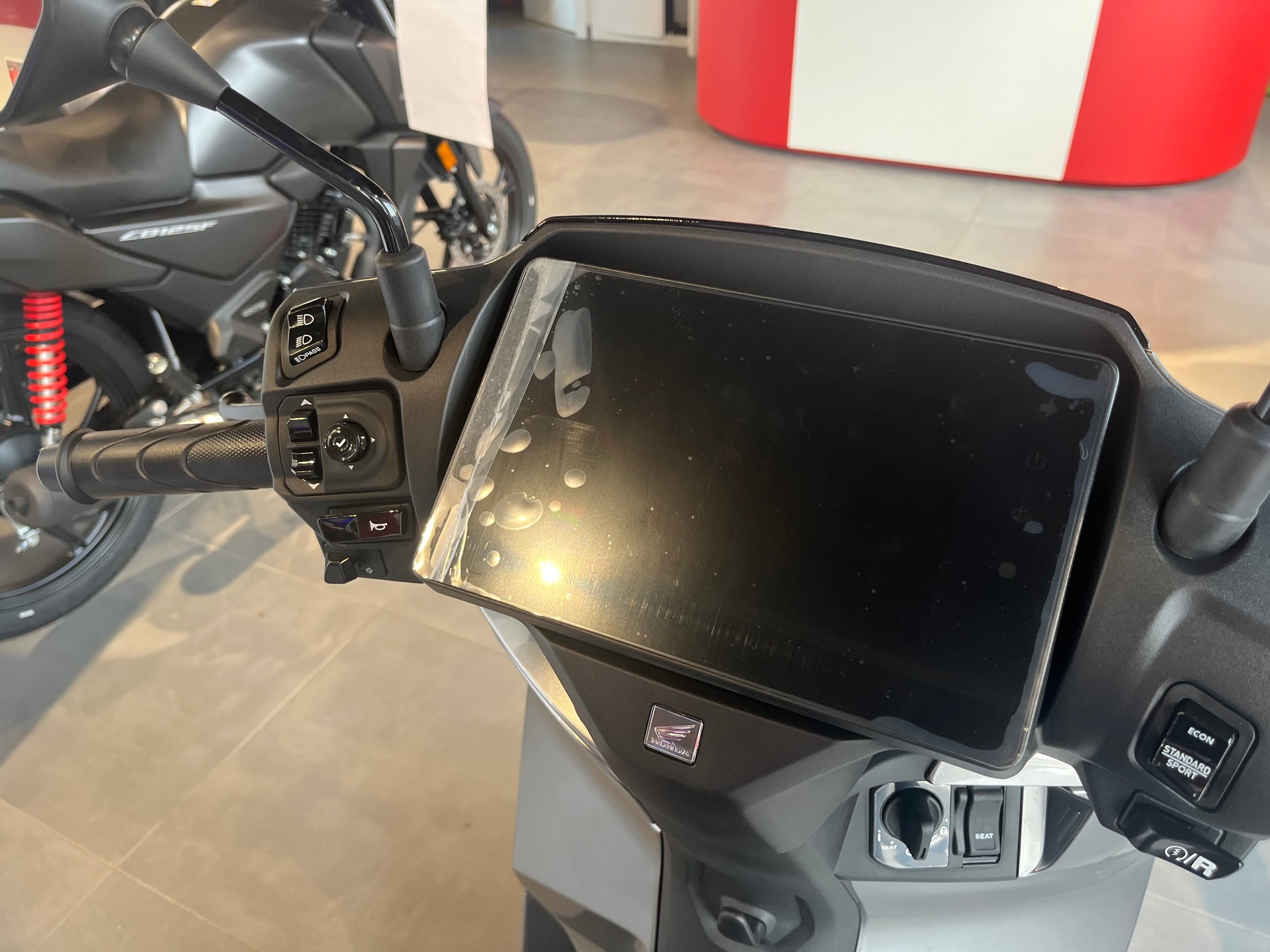 HONDA CUV-e-image-7